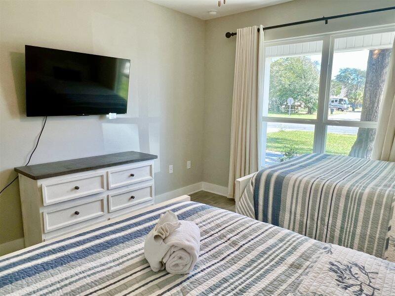 PARK PLACE ADD LOT 13 BLK G - Residential