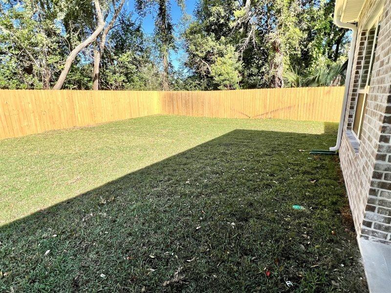 PARK PLACE ADD LOT 13 BLK G - Residential