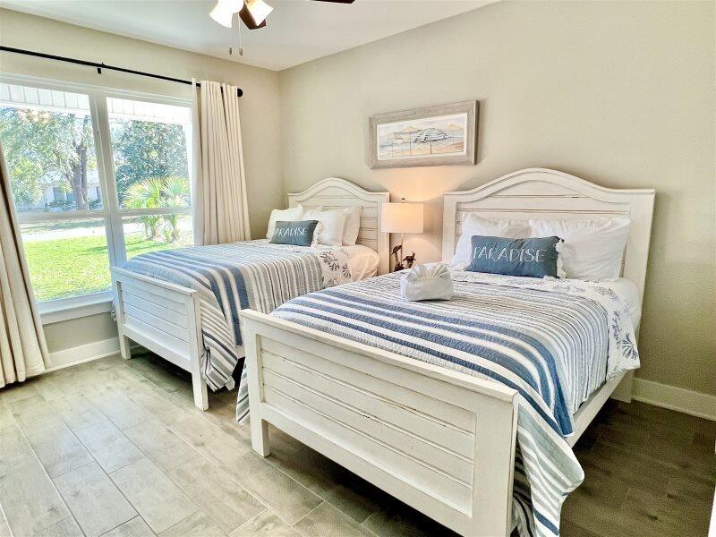 PARK PLACE ADD LOT 13 BLK G - Residential