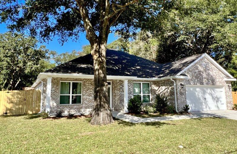 PARK PLACE ADD LOT 13 BLK G - Residential