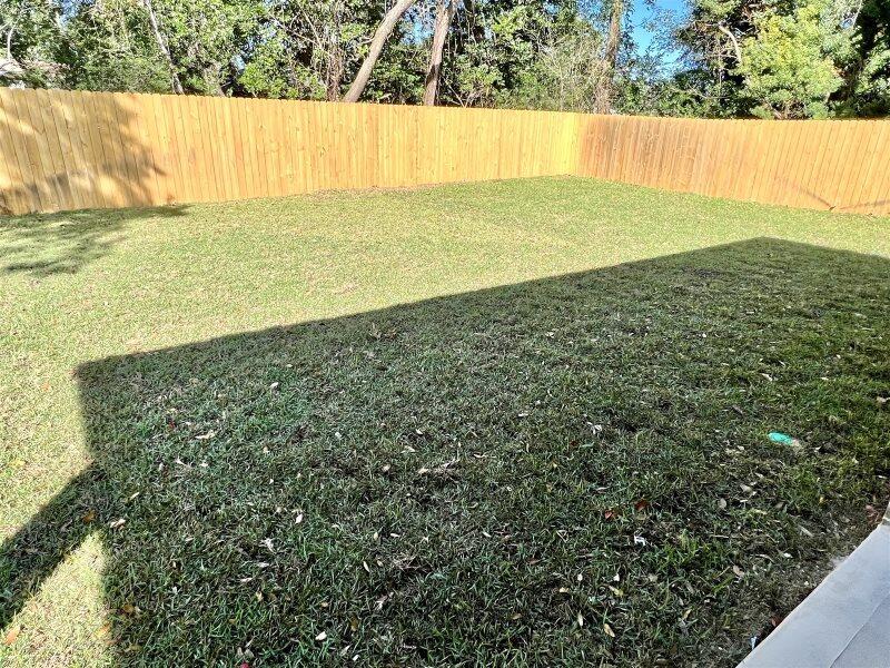 PARK PLACE ADD LOT 13 BLK G - Residential