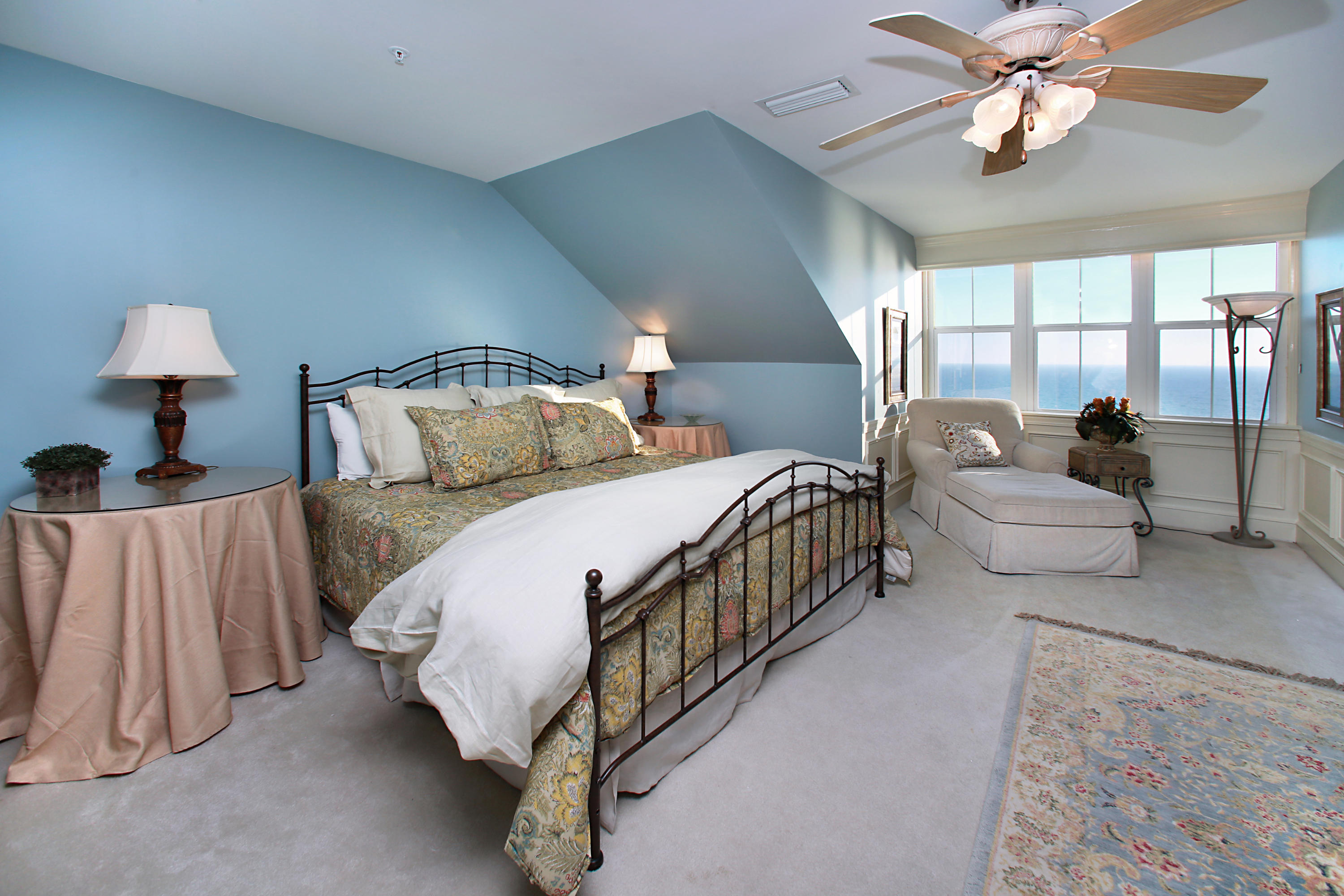 INN AT CRYSTAL BEACH (SUMMERCHASE CONDO) - Residential