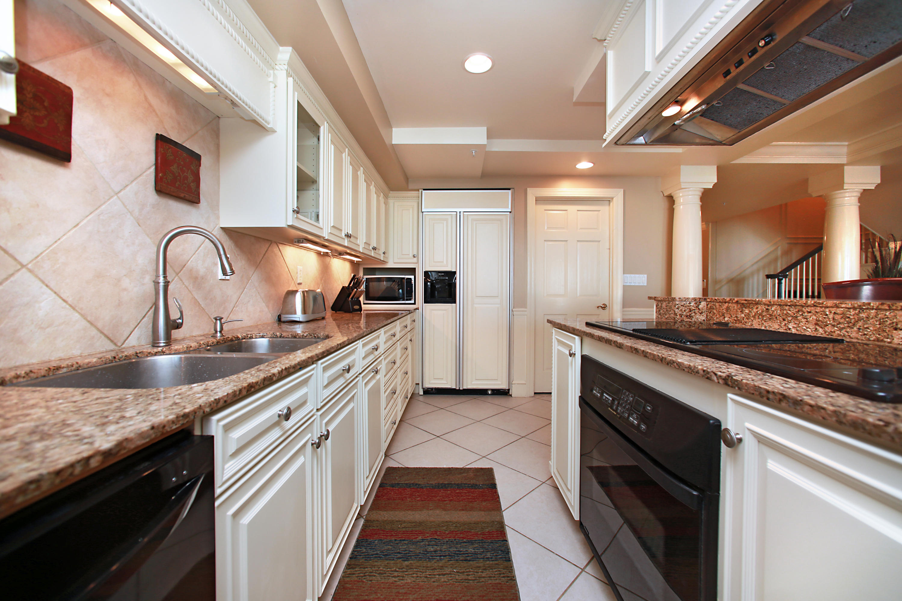 INN AT CRYSTAL BEACH (SUMMERCHASE CONDO) - Residential