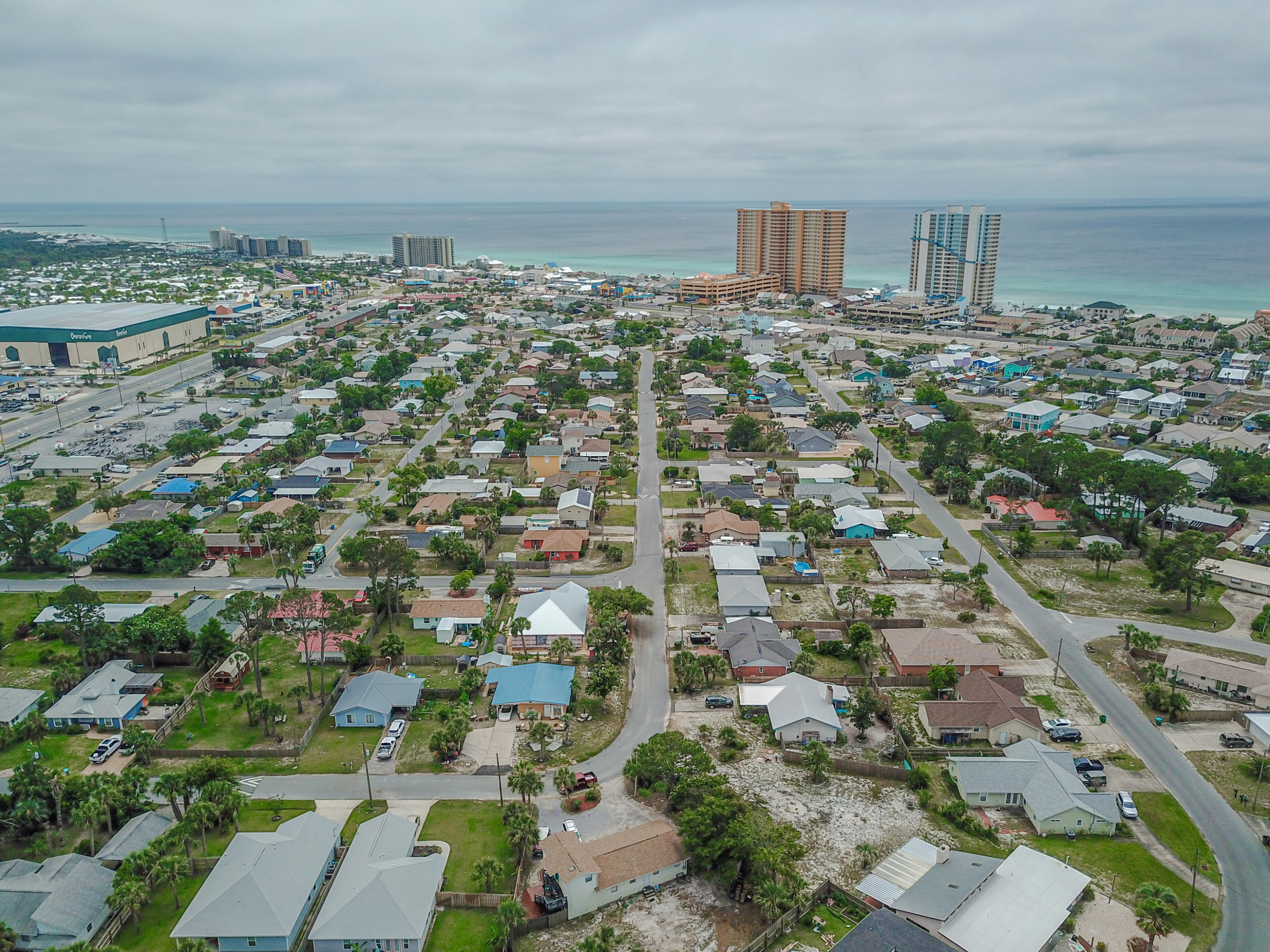 TREASURE ISLAND - Residential