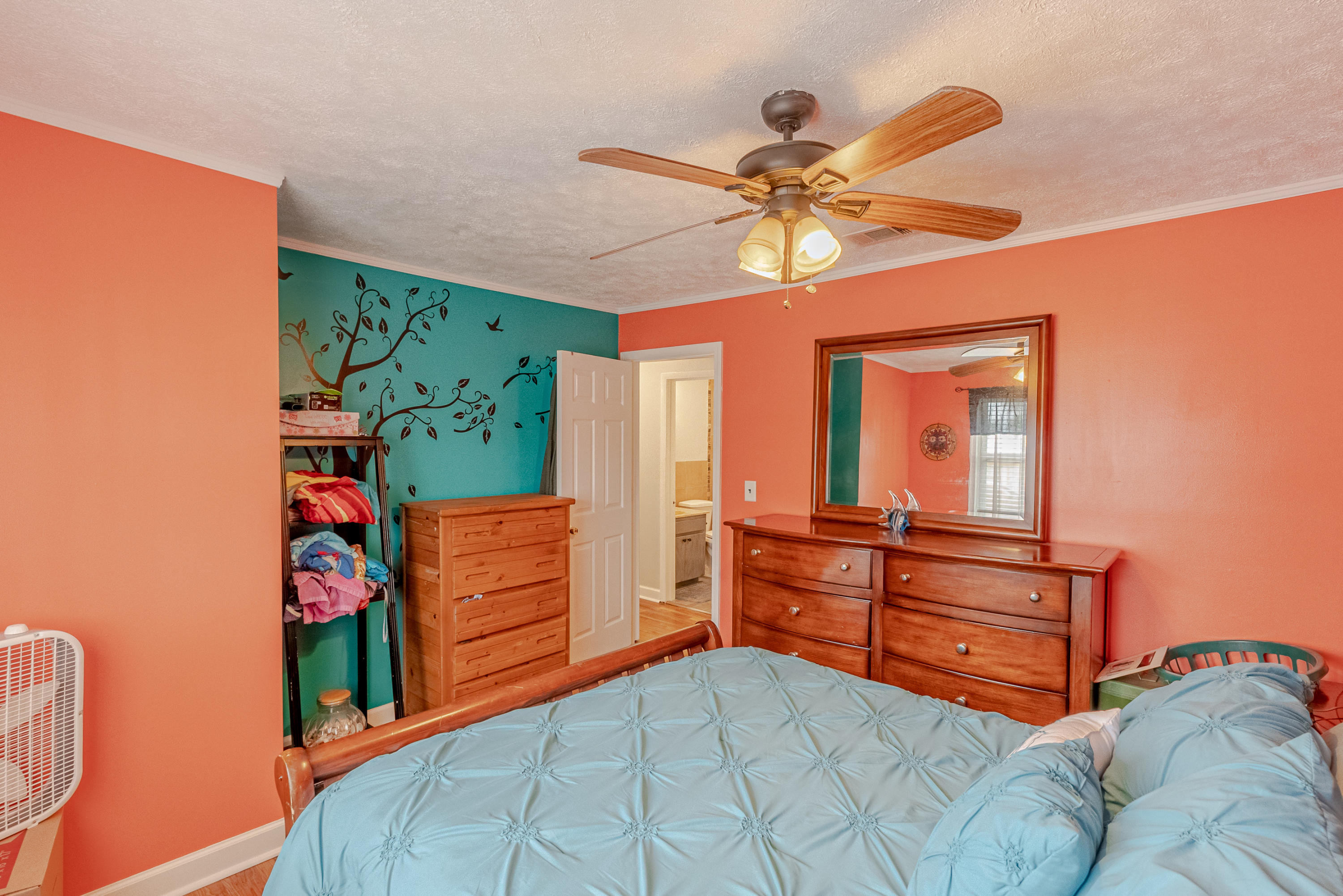 TREASURE ISLAND - Residential