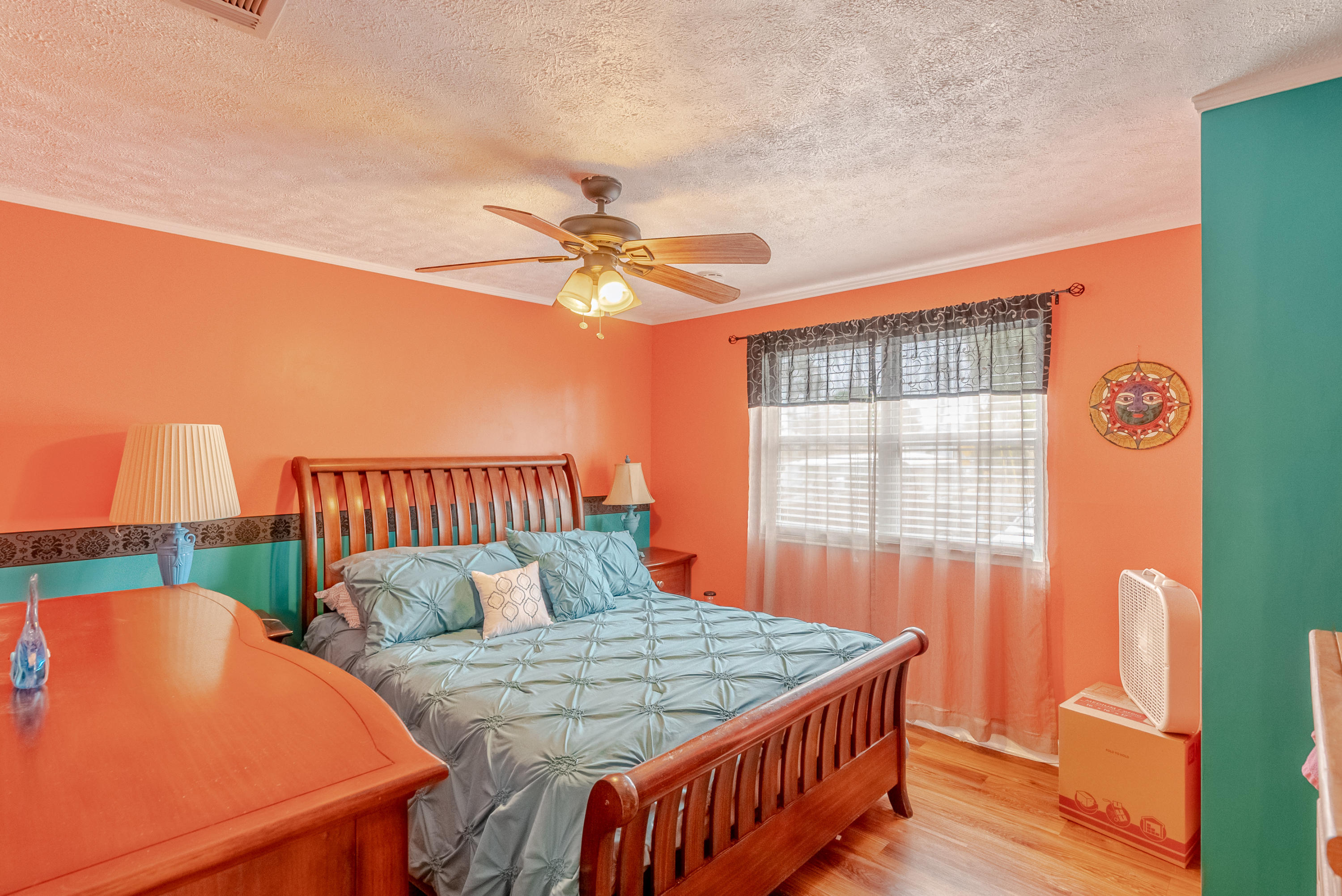 TREASURE ISLAND - Residential