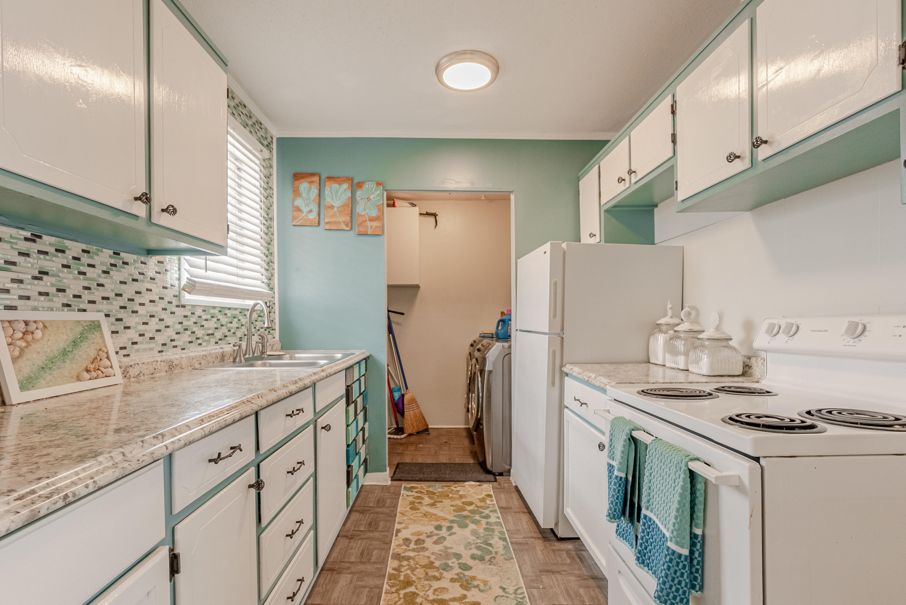 TREASURE ISLAND - Residential