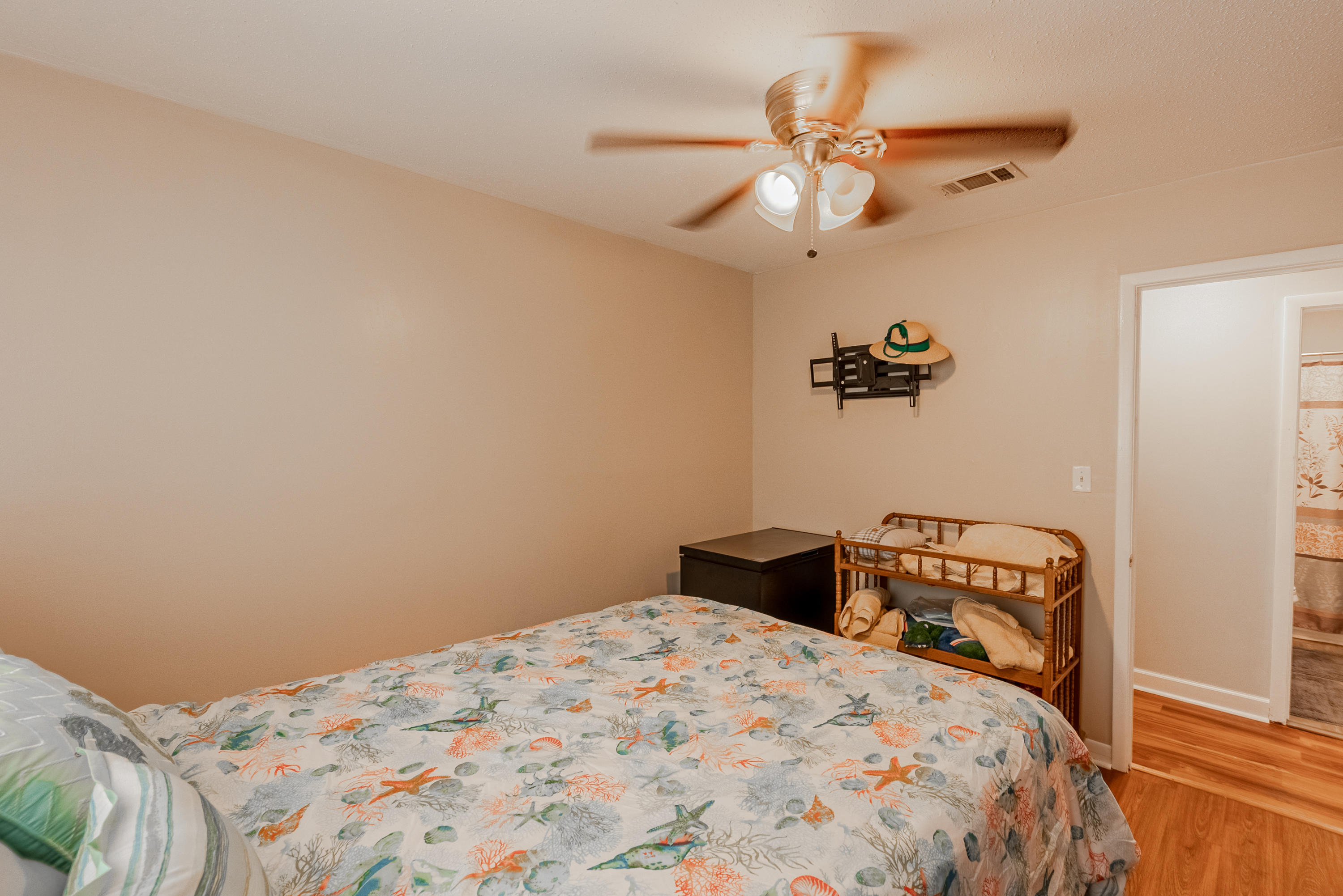 TREASURE ISLAND - Residential