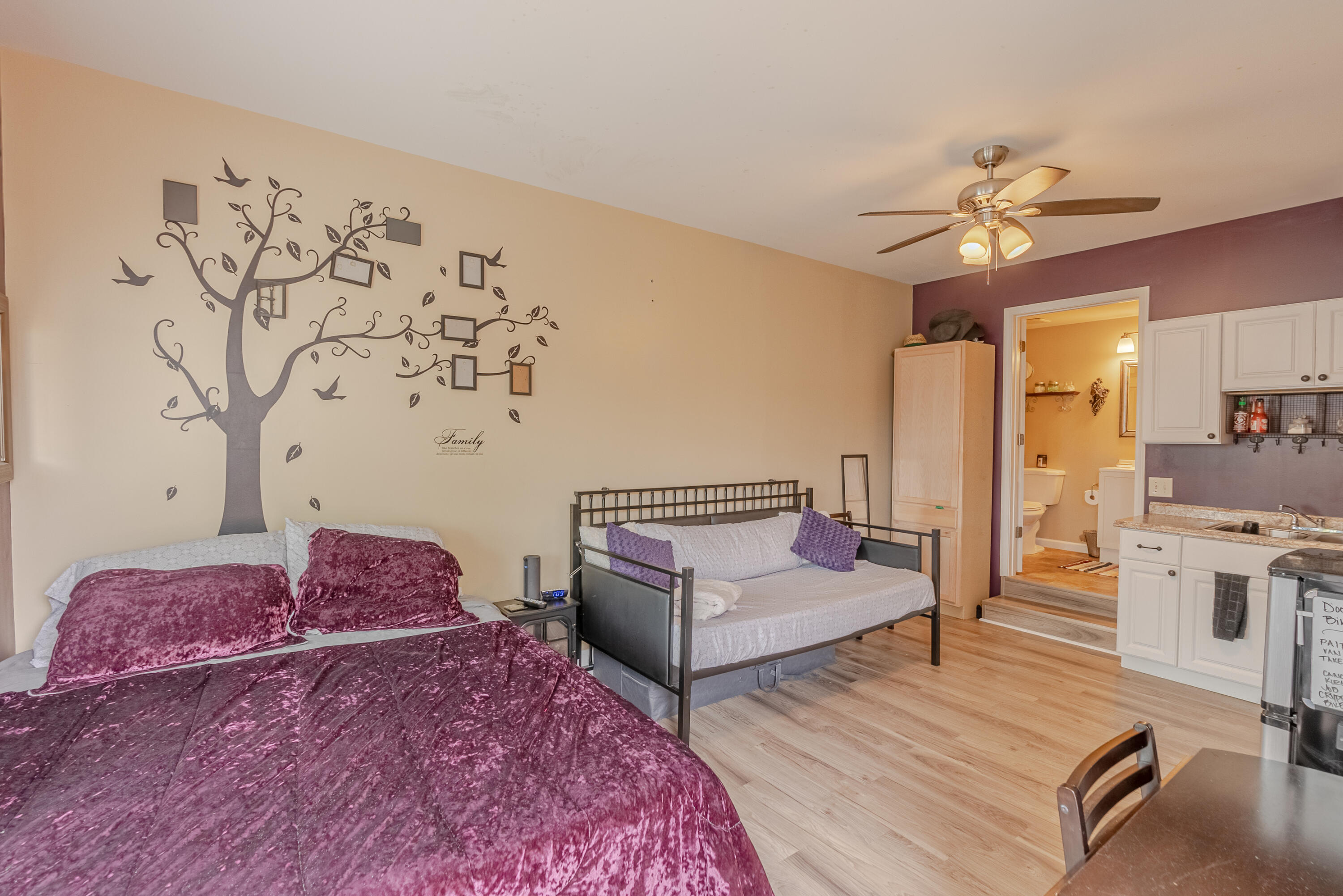 TREASURE ISLAND - Residential