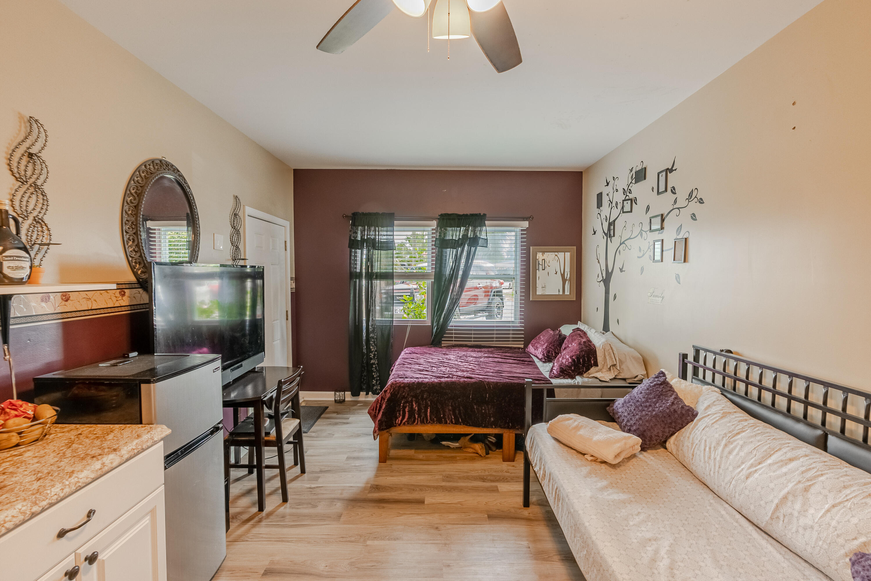 TREASURE ISLAND - Residential