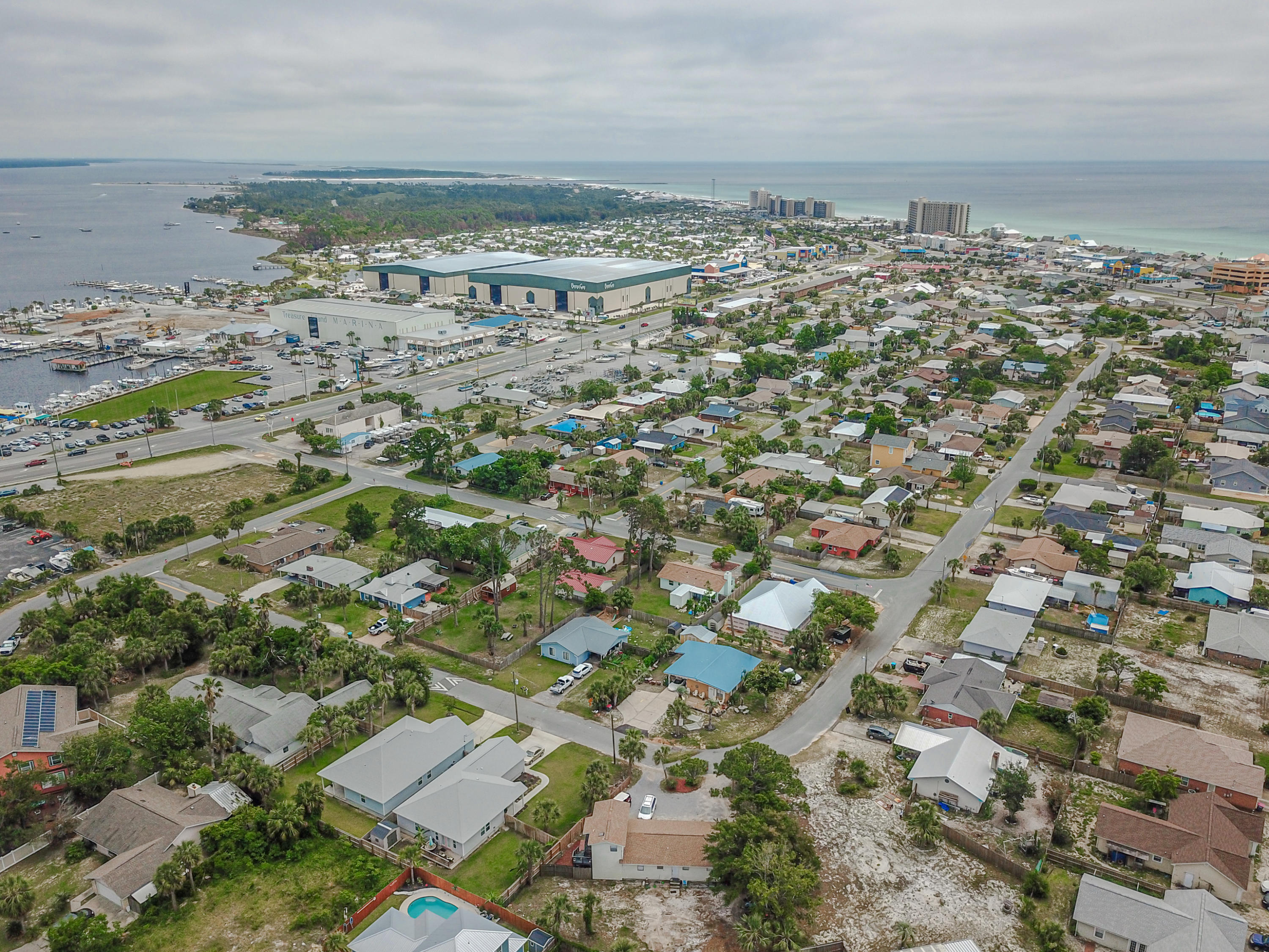 TREASURE ISLAND - Residential