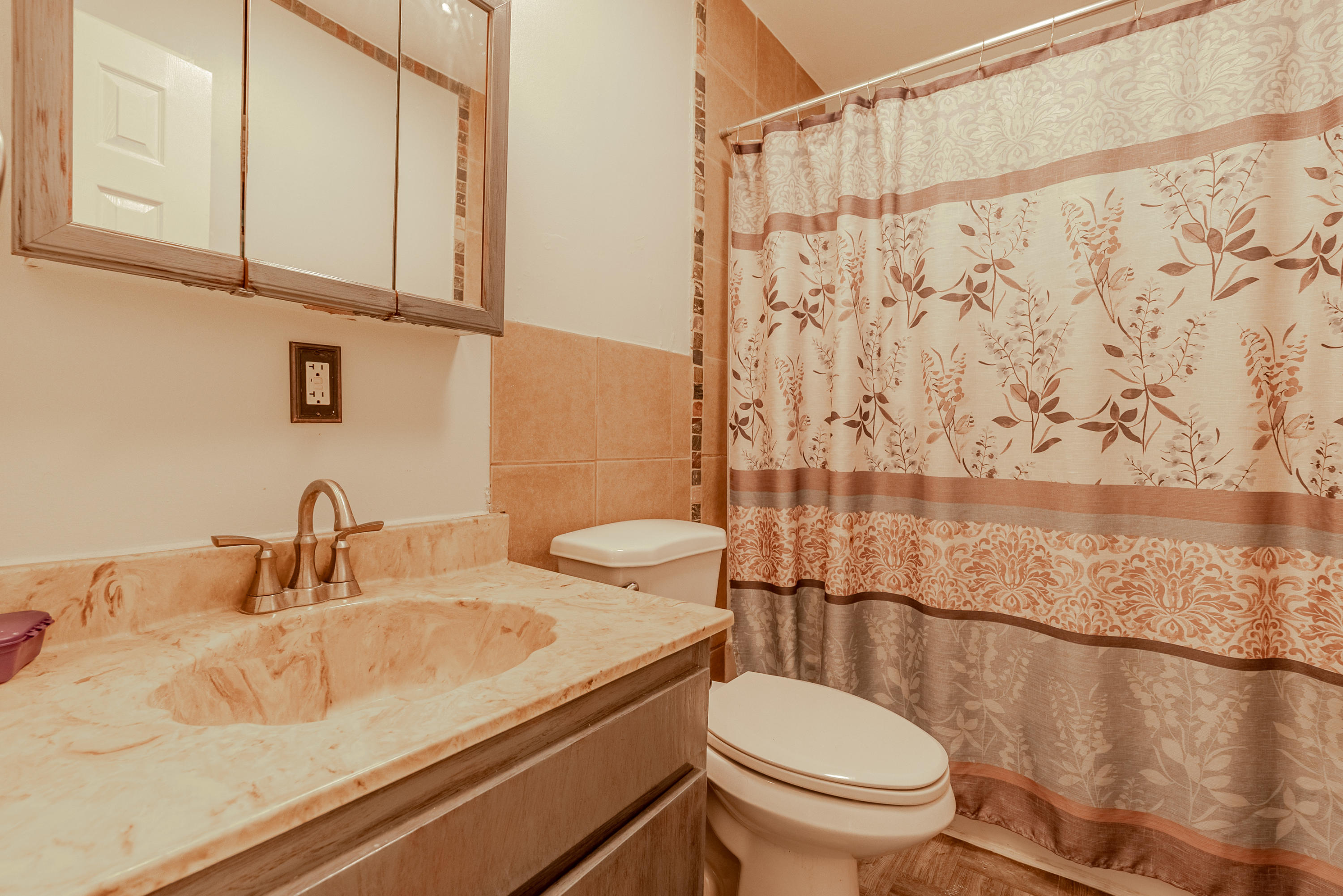 TREASURE ISLAND - Residential