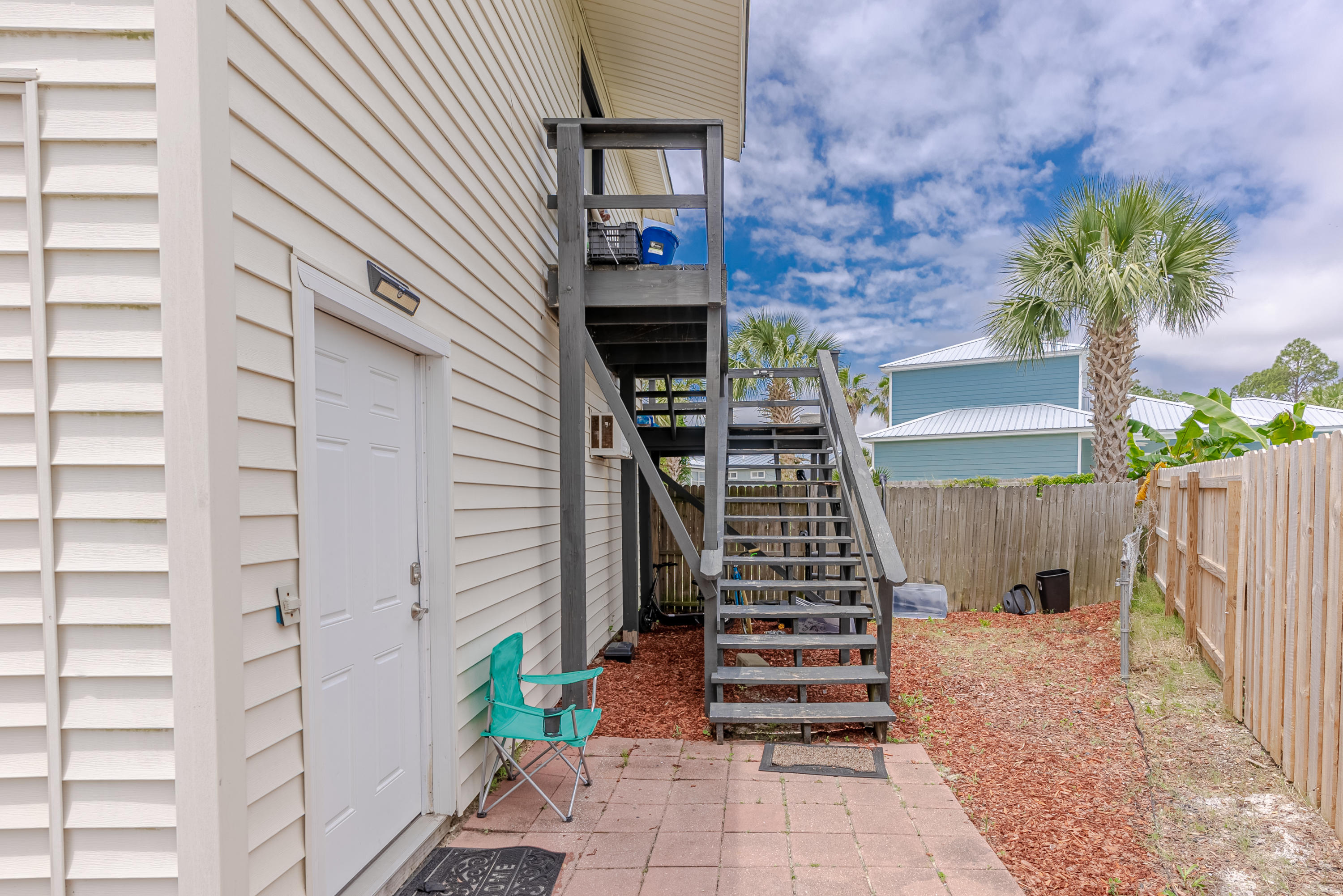 TREASURE ISLAND - Residential