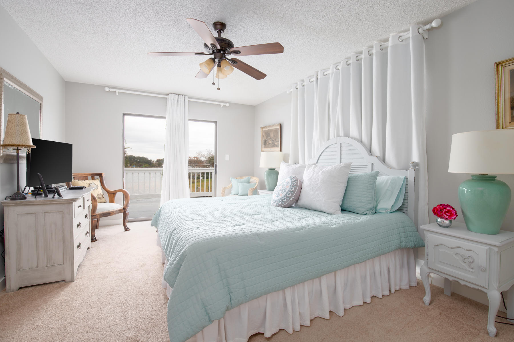 HOLIDAY ISLE - Residential