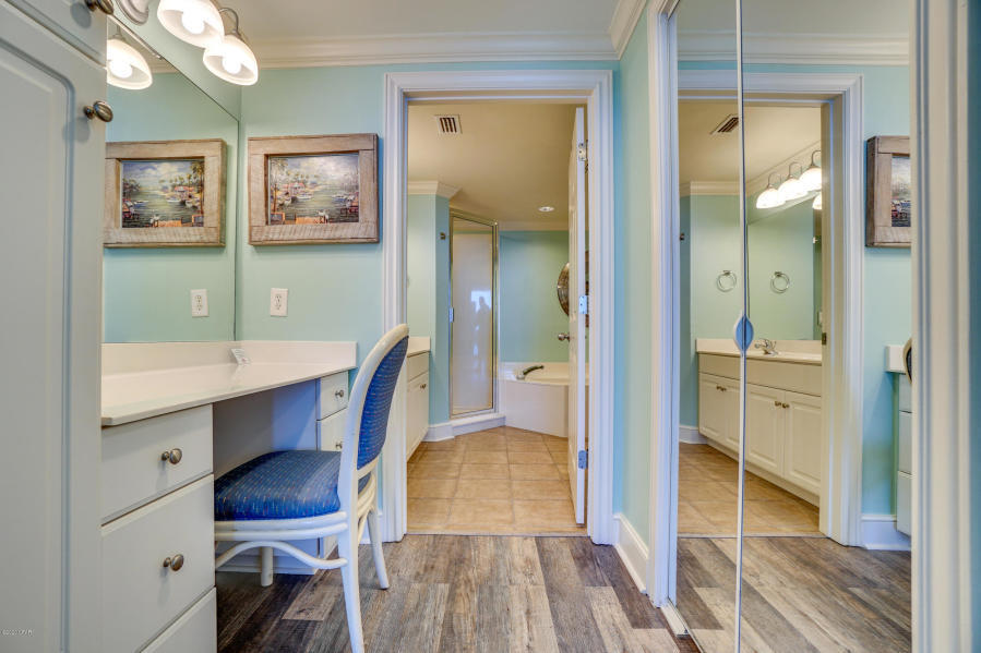 MAJESTIC BEACH TOWERS II - Residential