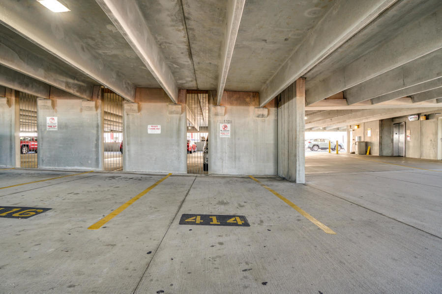 MAJESTIC BEACH TOWERS II - Residential