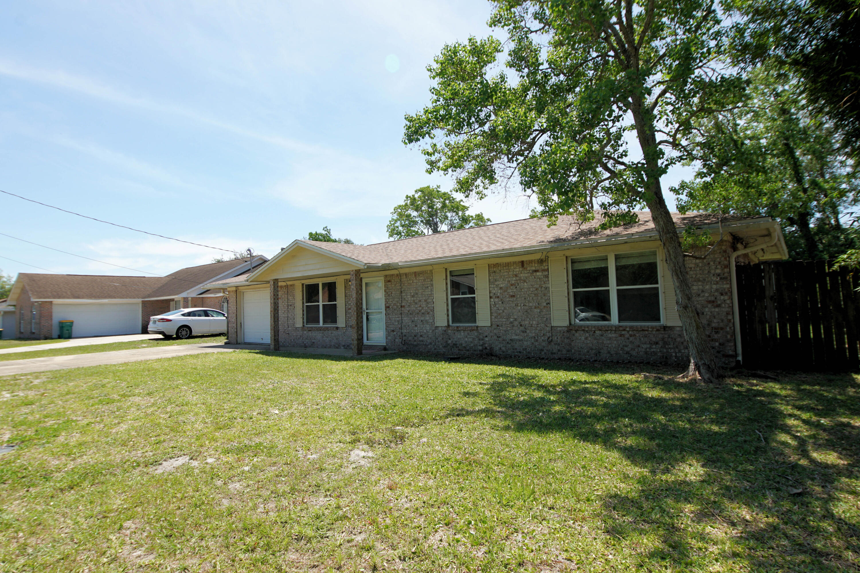 CHATEAU PRES DE LA MER - Residential