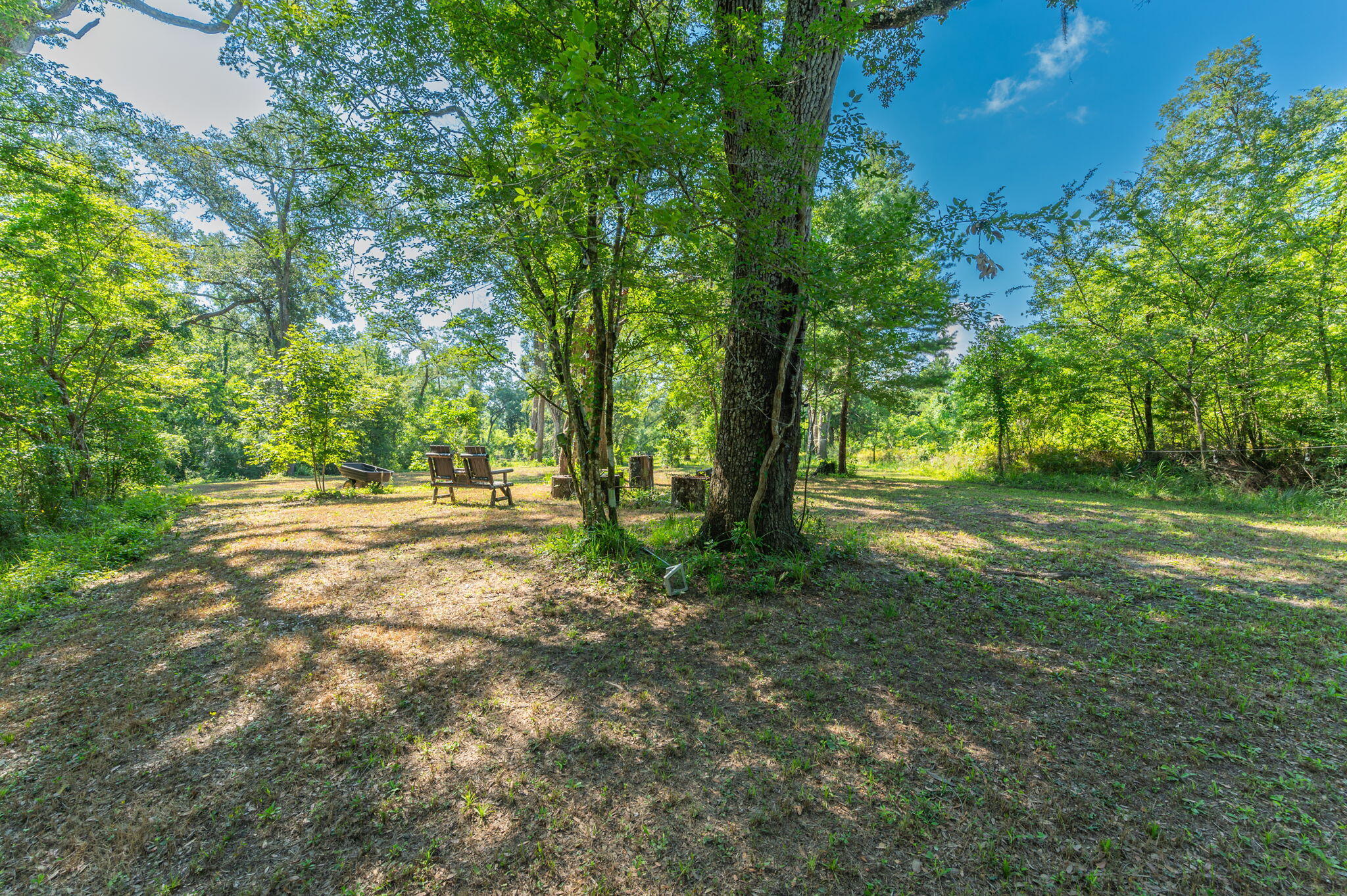 METES & BOUNDS - Land