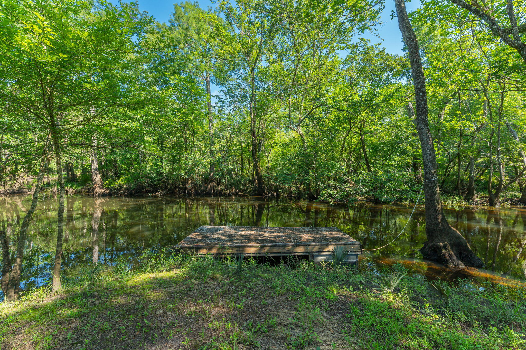 METES & BOUNDS - Land