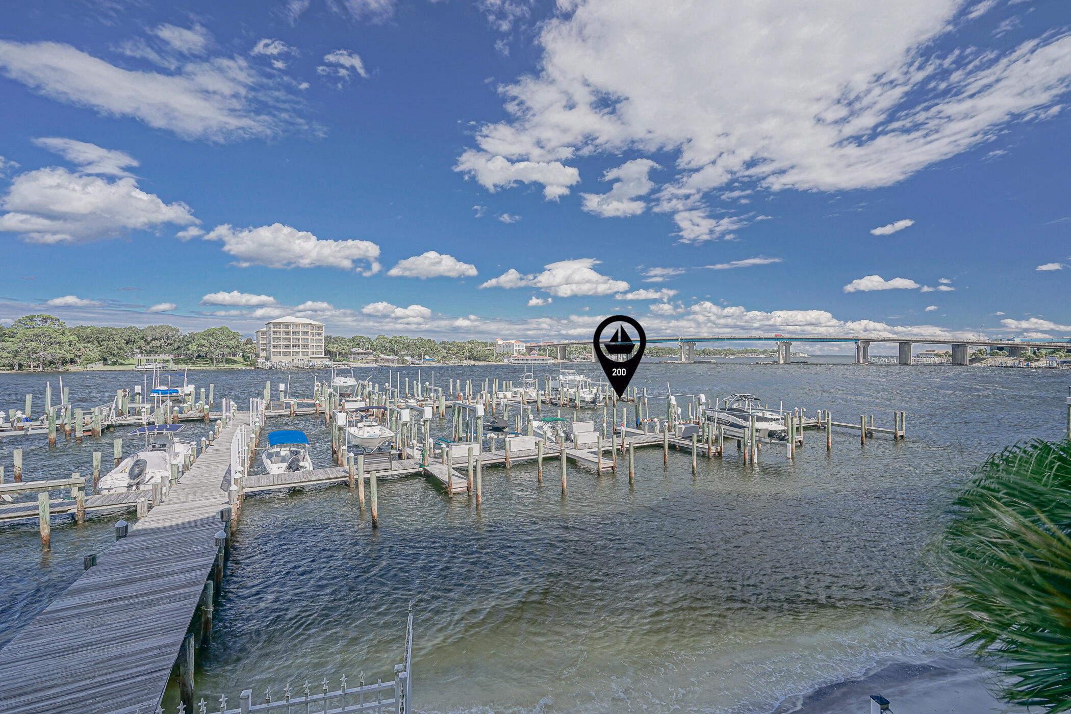 PALM COURT YACHT CLUB - Residential