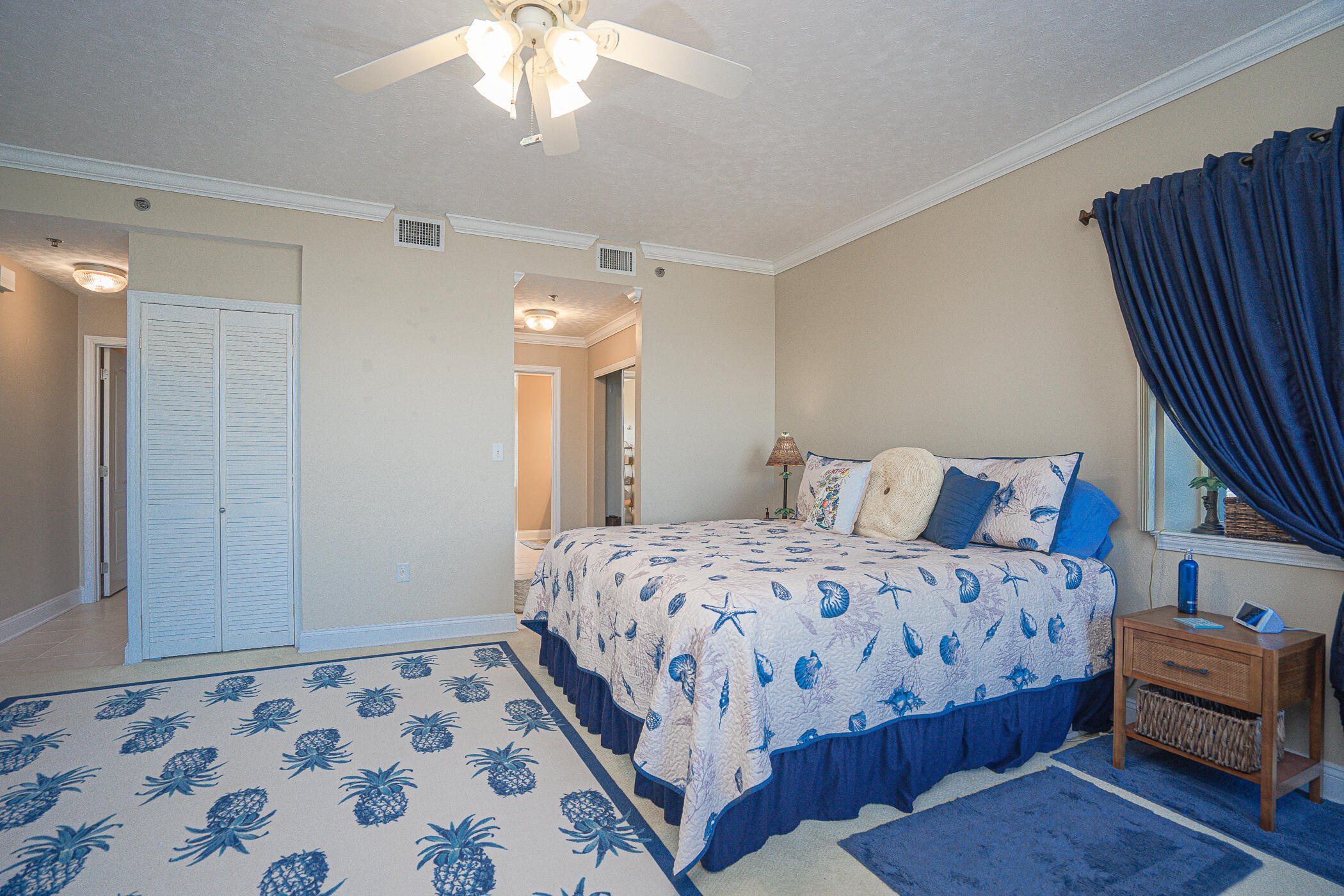 PALM COURT YACHT CLUB - Residential