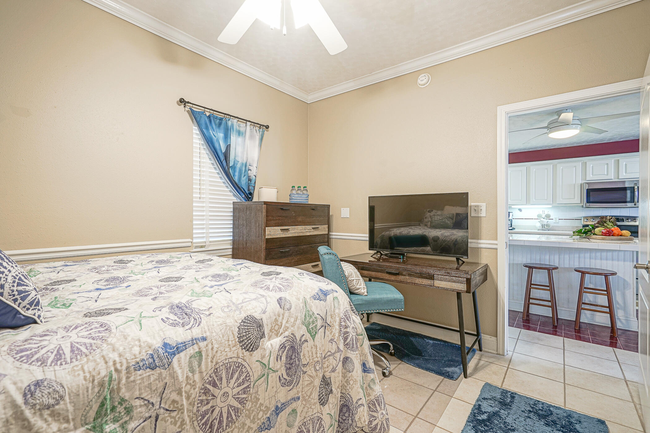 PALM COURT YACHT CLUB - Residential