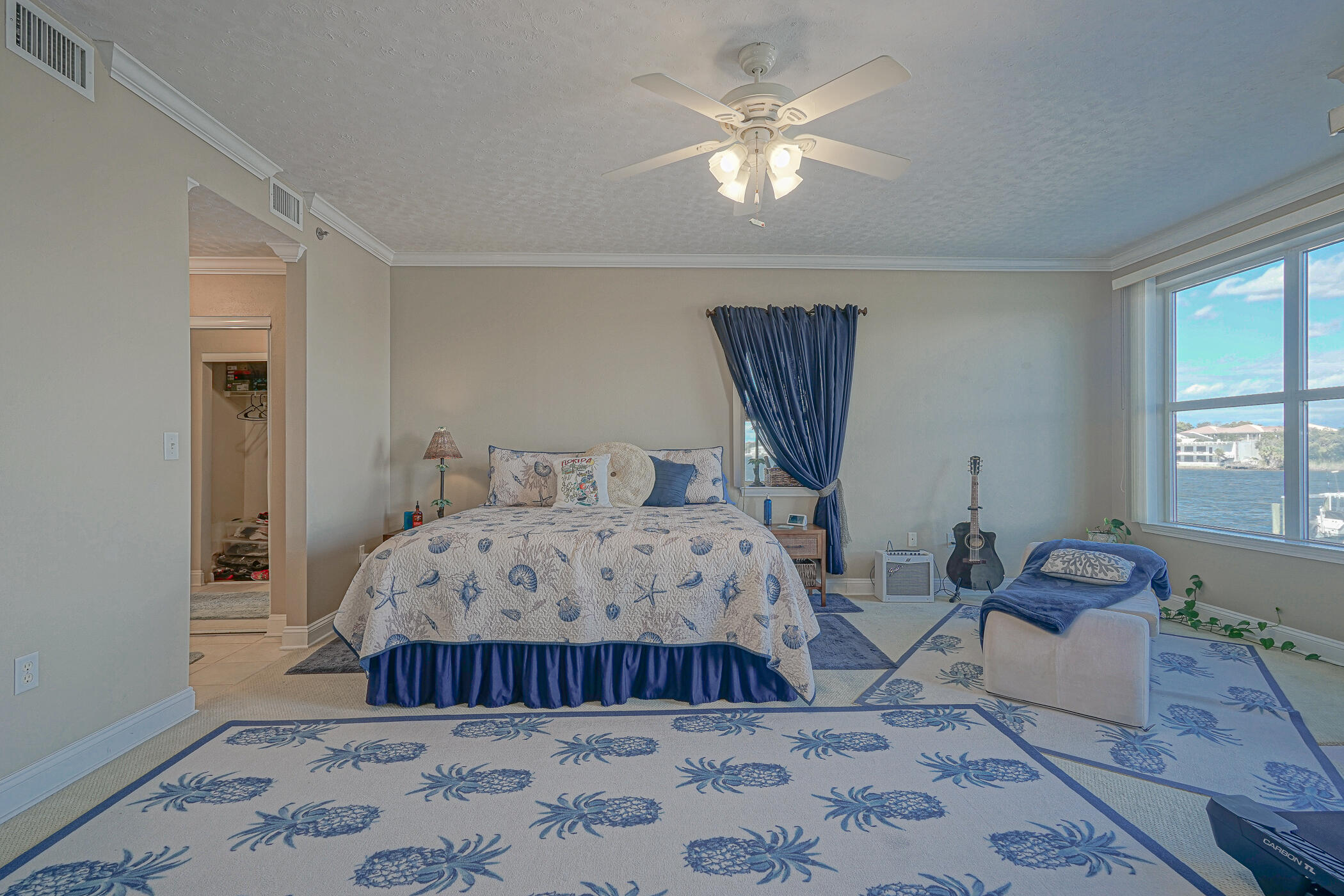 PALM COURT YACHT CLUB - Residential