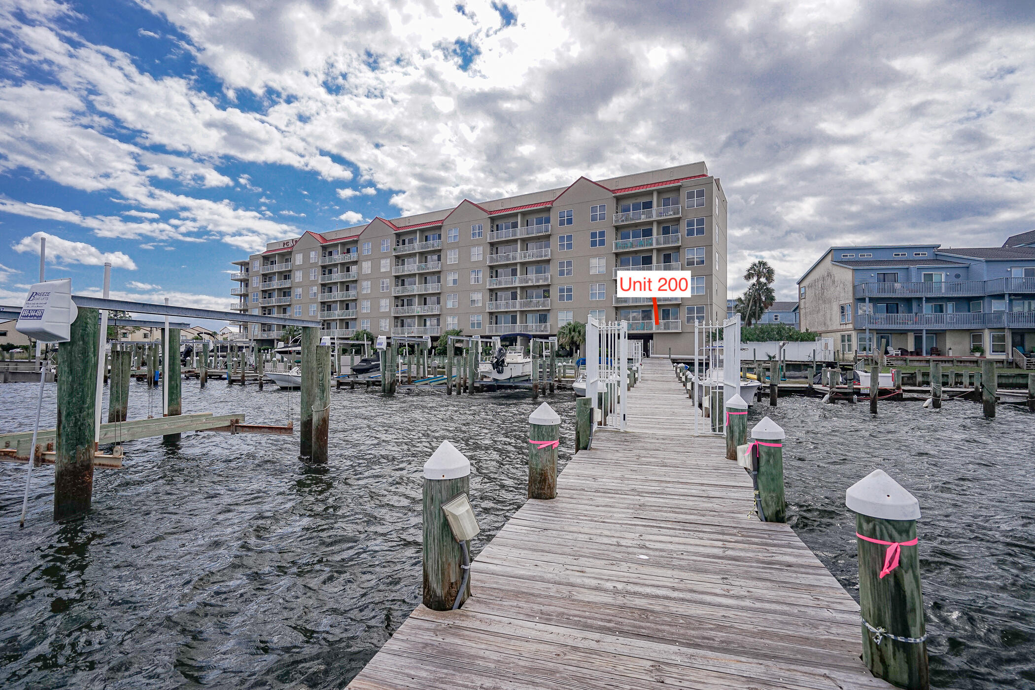 PALM COURT YACHT CLUB - Residential