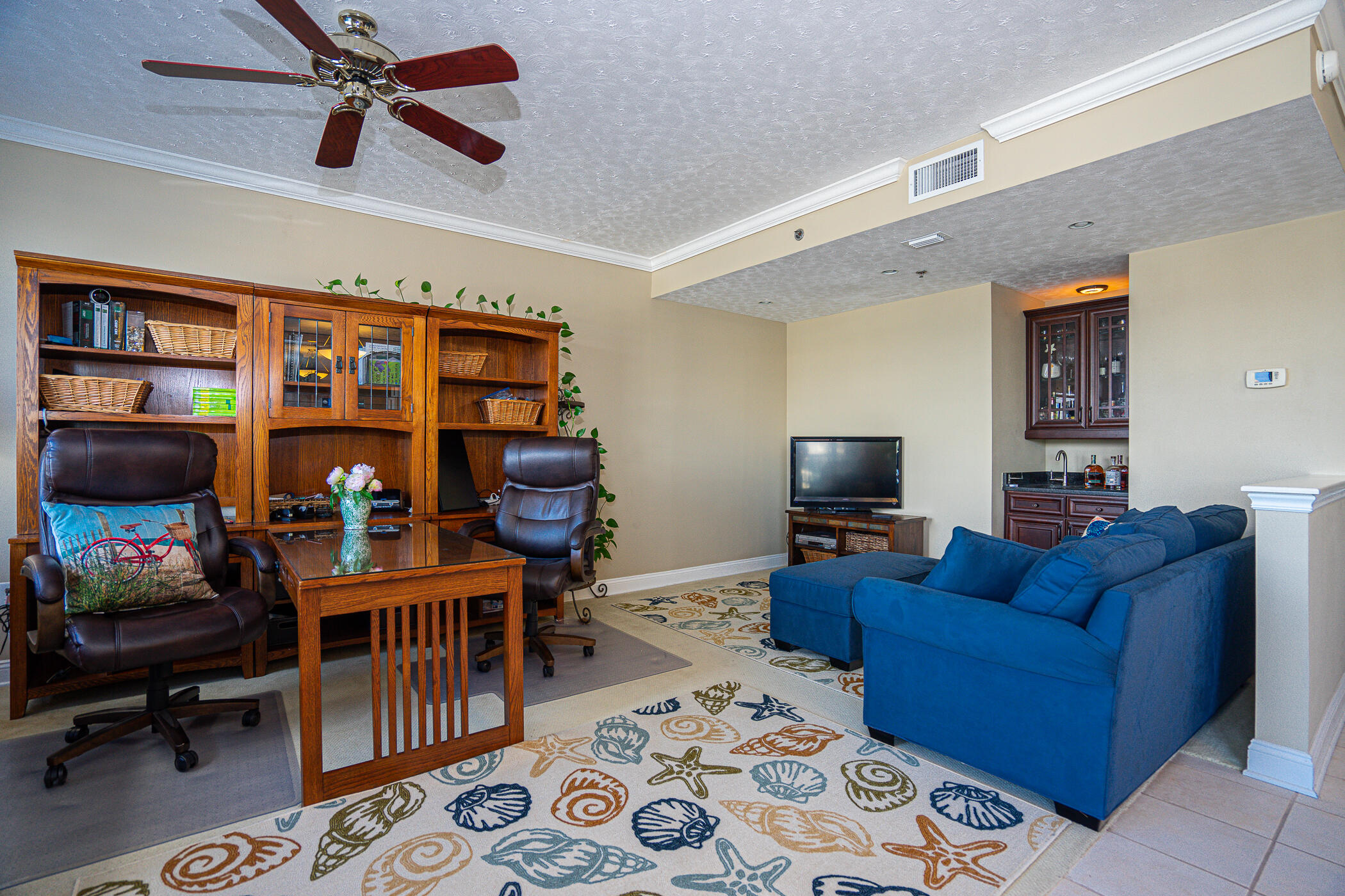 PALM COURT YACHT CLUB - Residential