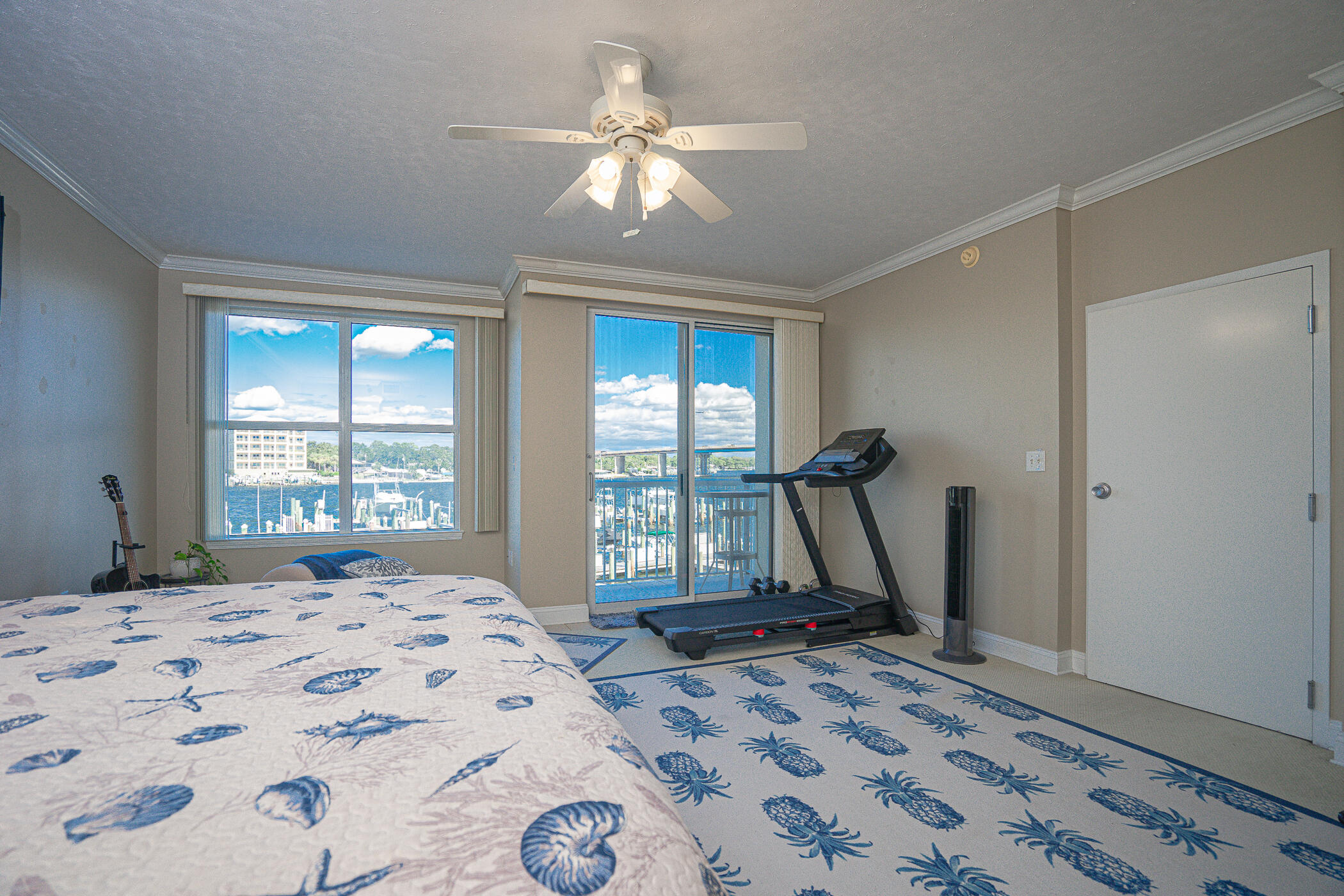 PALM COURT YACHT CLUB - Residential