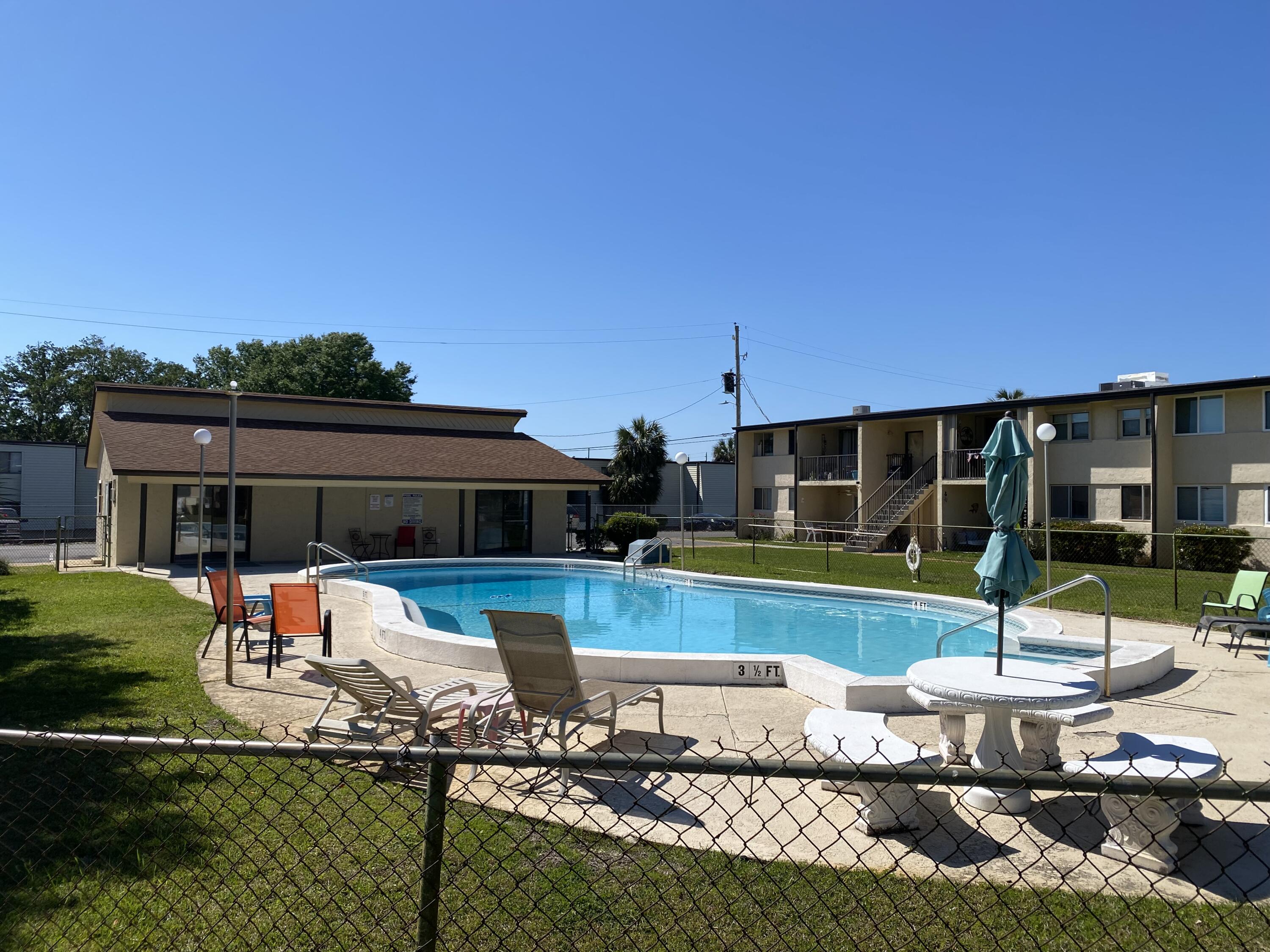 SEA PALM 2 CONDO - Residential Lease