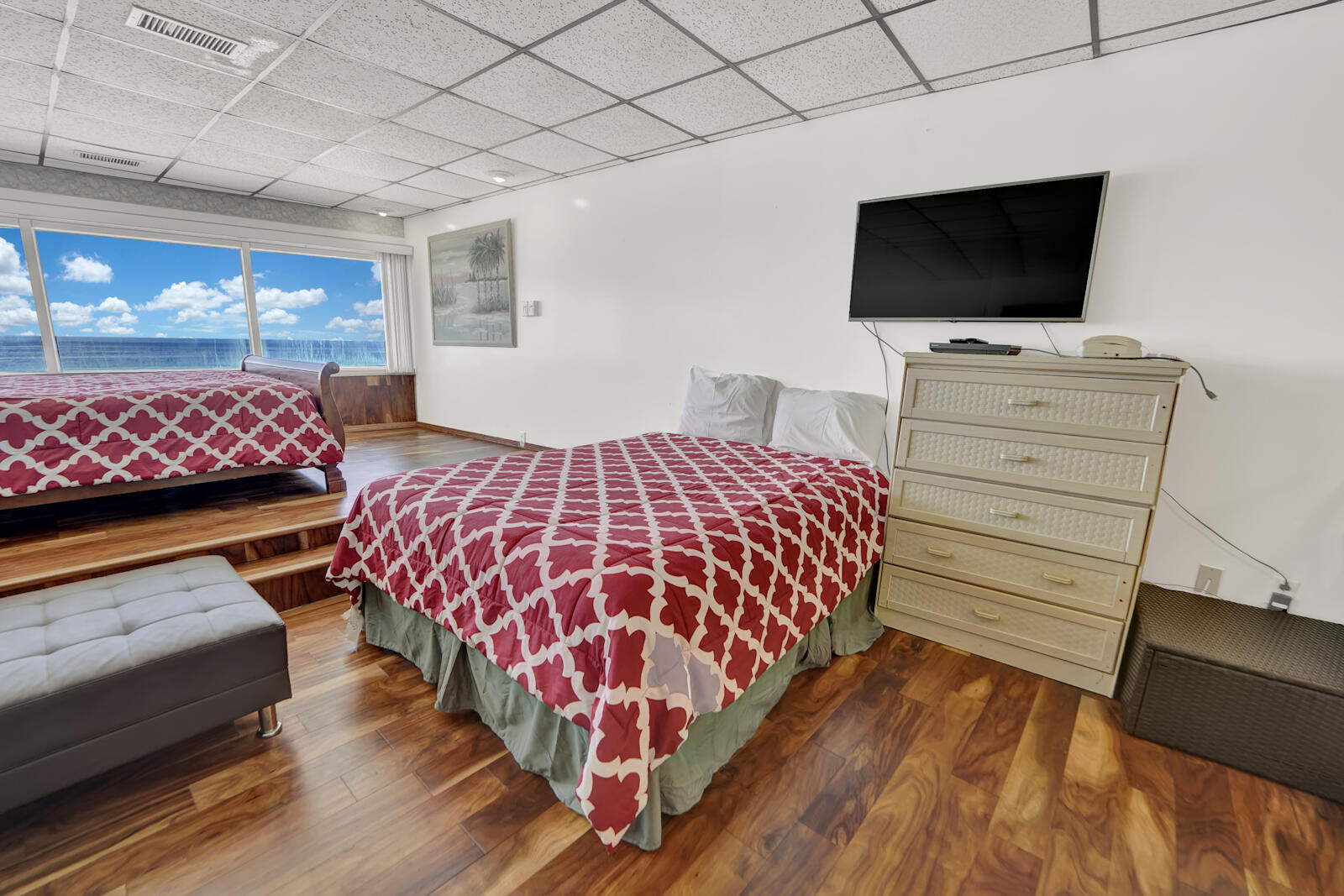 CONTINENTAL CONDO - Residential