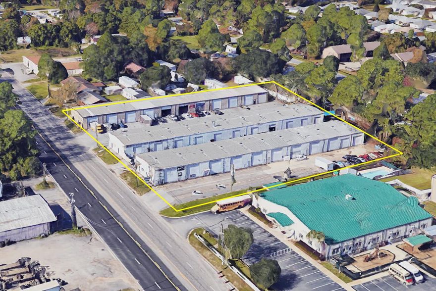 Now leasing multiple 1,200 SF warehouse units at 314 Green Acres Road in the heart of Fort Walton Beach. These versatile spaces are ideal for storage, light industrial use, or small business operations, offering convenient access to major thoroughfares and ample on-site parking. With flexible lease terms and a prime location near Eglin Parkway and Racetrack Road, this multi-unit facility is perfect for growing businesses seeking functionality and affordability in a high-demand area. This Unit is available December 1st 2025.