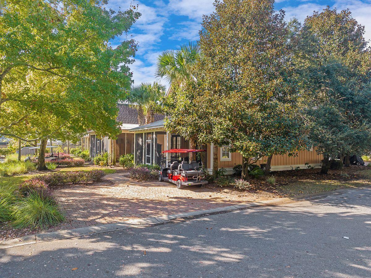 BUNGALOS AT SANDESTIN - Residential