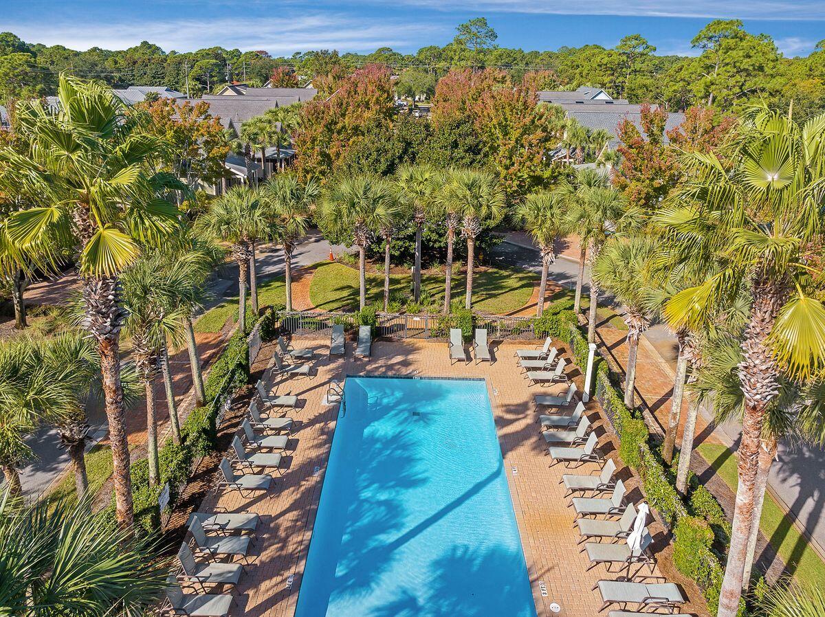 BUNGALOS AT SANDESTIN - Residential