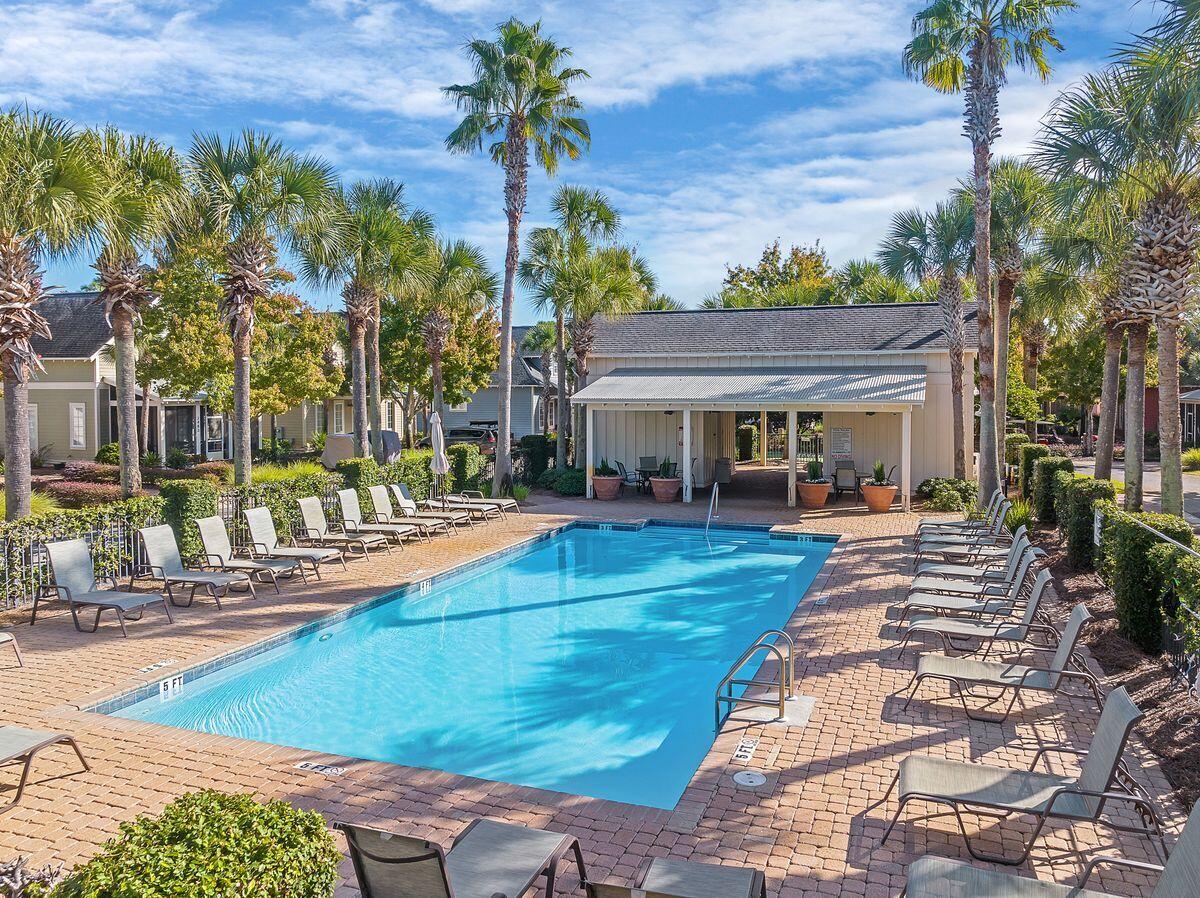 BUNGALOS AT SANDESTIN - Residential