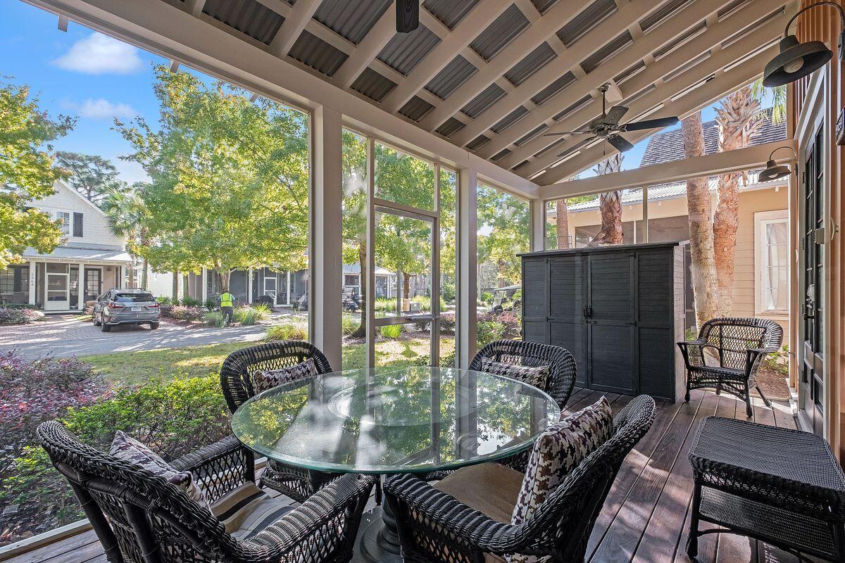 BUNGALOS AT SANDESTIN - Residential