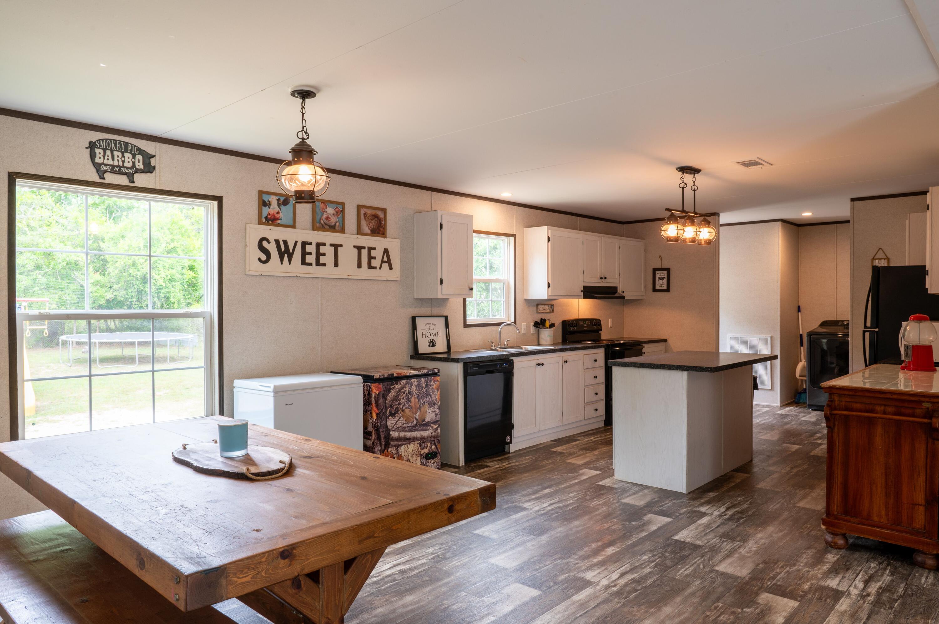 KING LAKE ESTATES - Residential