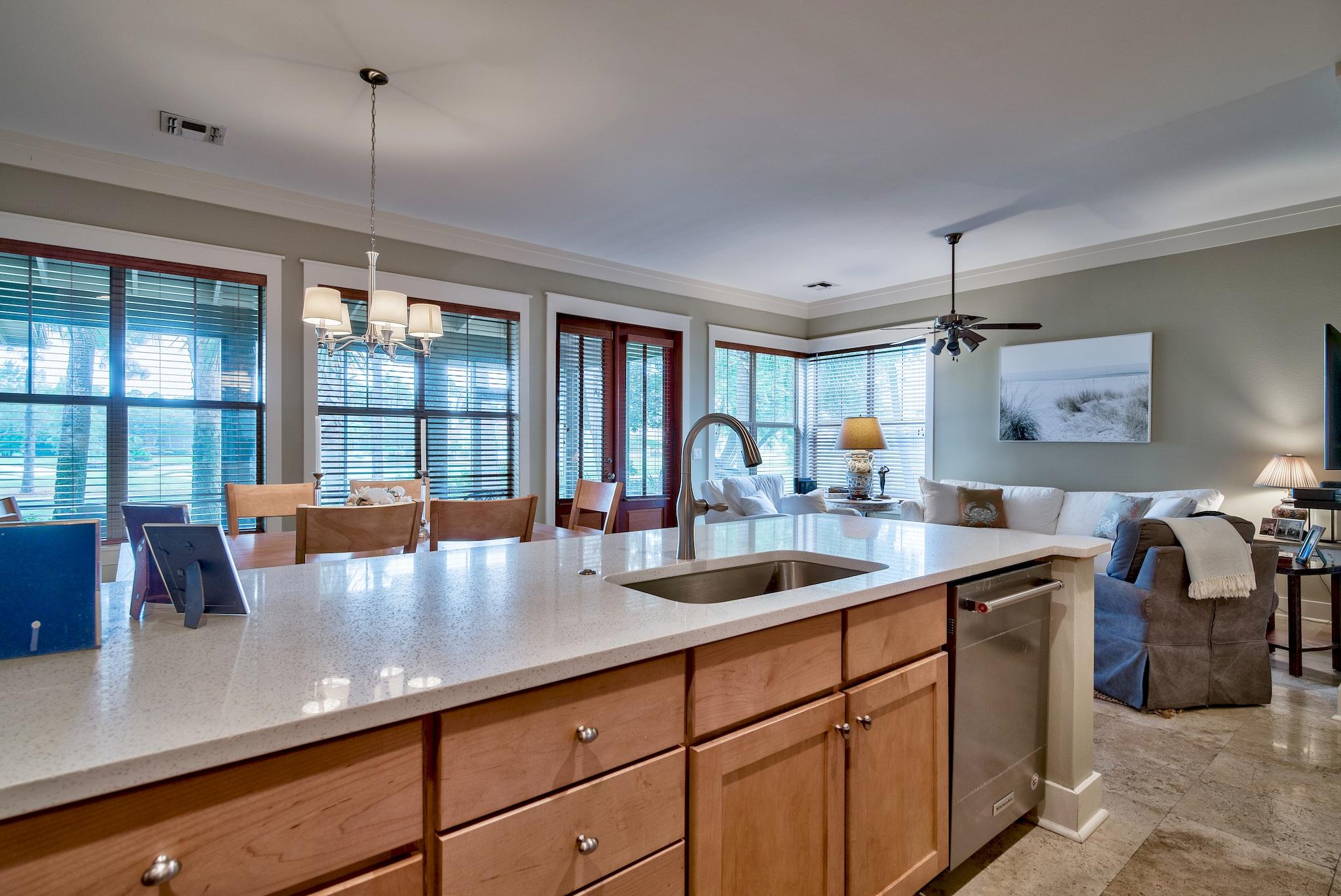 MAGNOLIA BAY - Residential