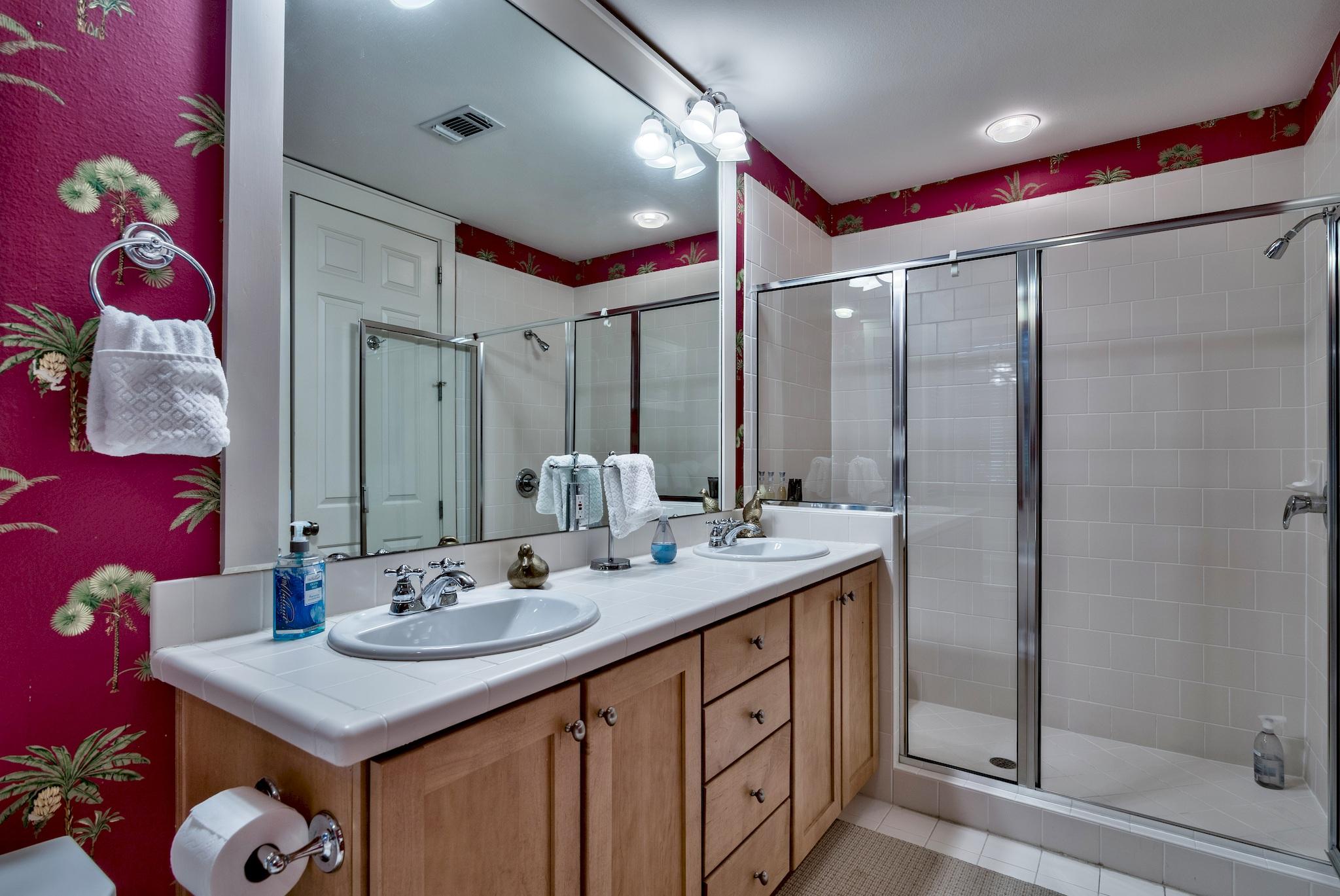 MAGNOLIA BAY - Residential