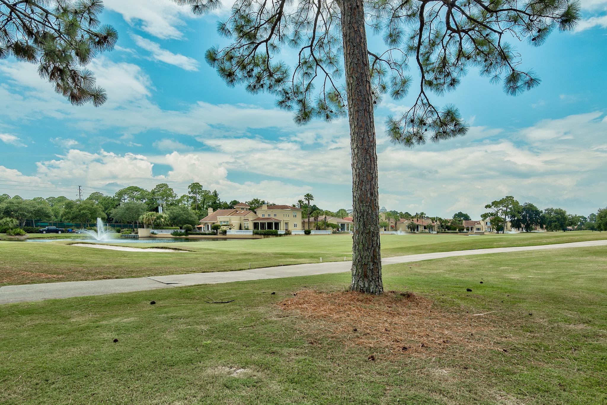 MAGNOLIA BAY - Residential