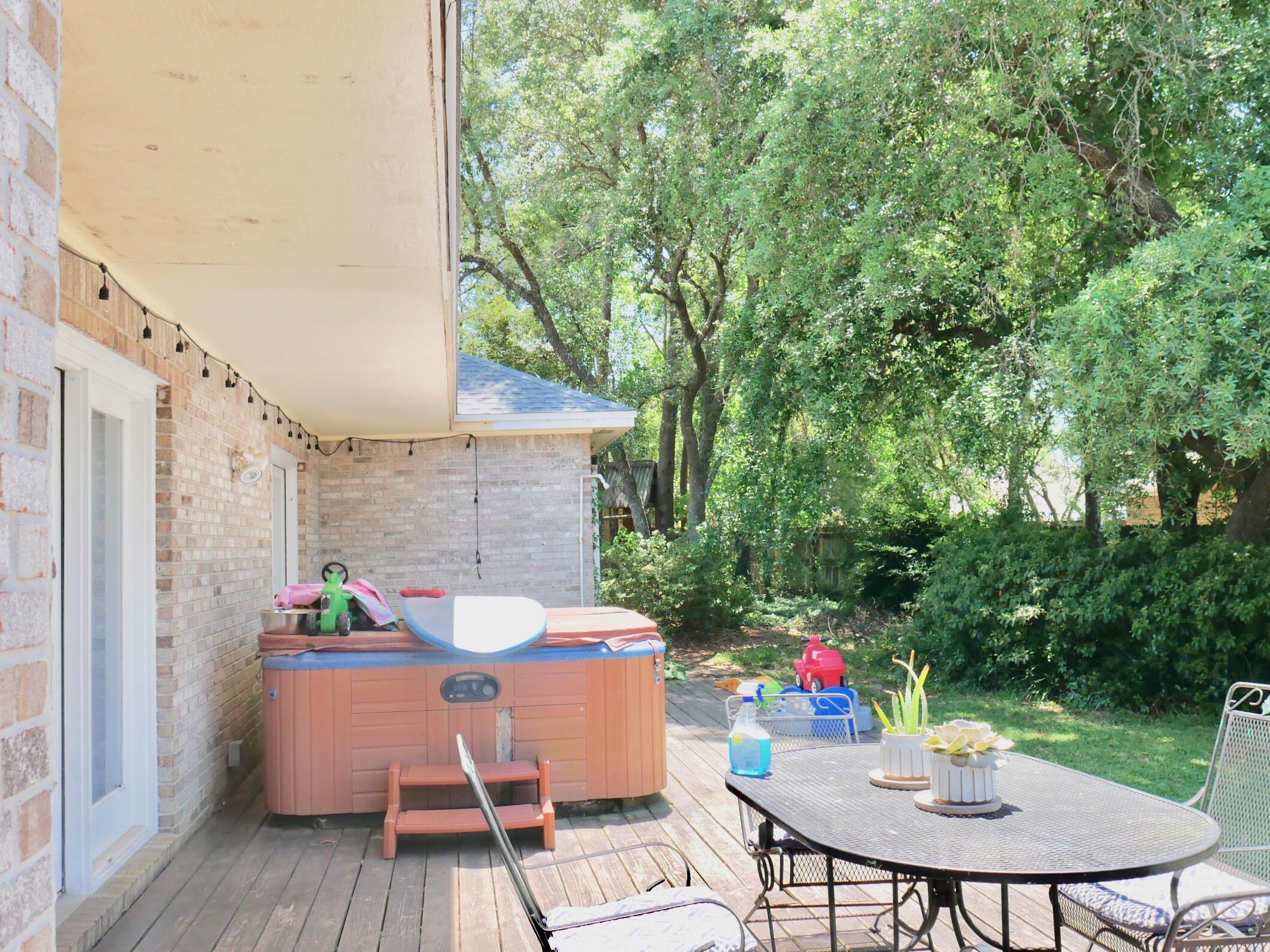 PARKWOOD ESTATES PH 1 BLUEWATER BAY - Residential