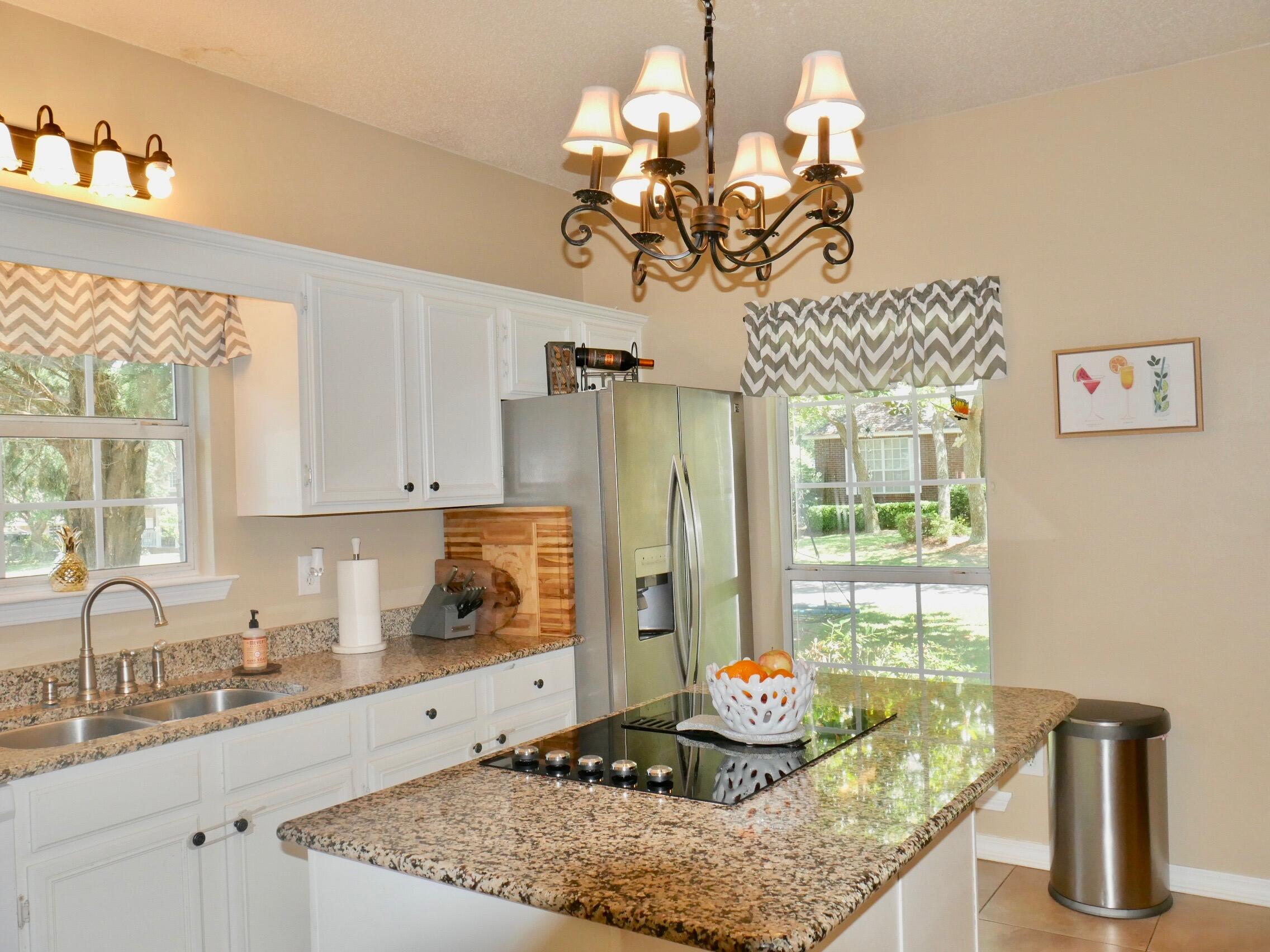 PARKWOOD ESTATES PH 1 BLUEWATER BAY - Residential