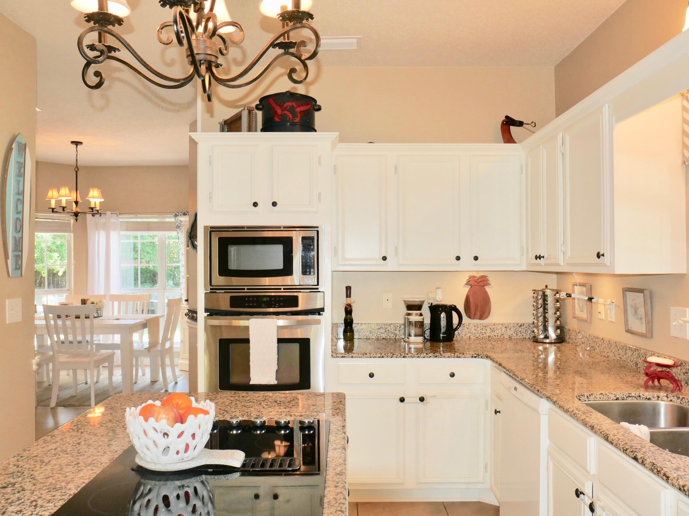 PARKWOOD ESTATES PH 1 BLUEWATER BAY - Residential