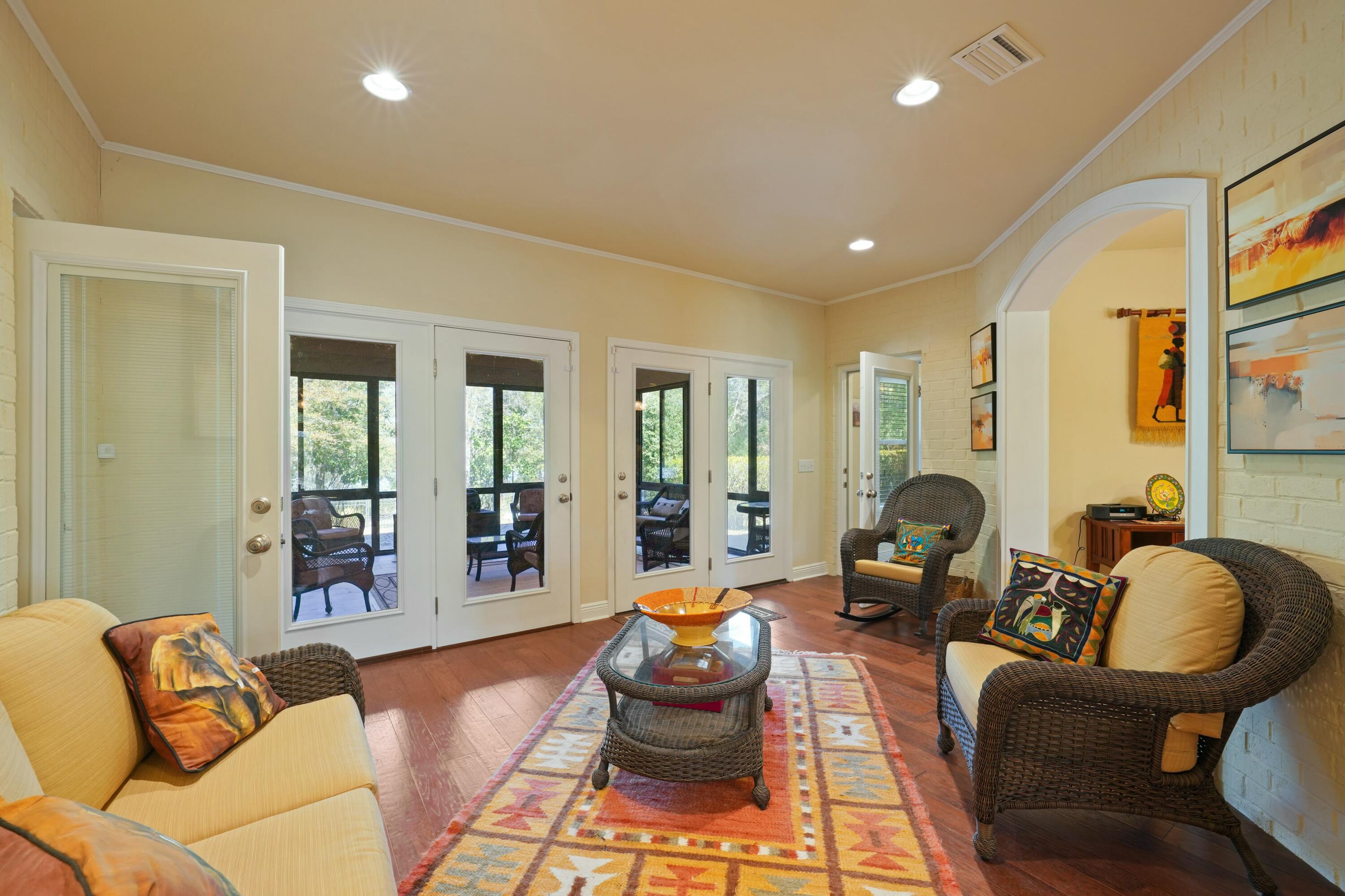 Lake Merial - Residential