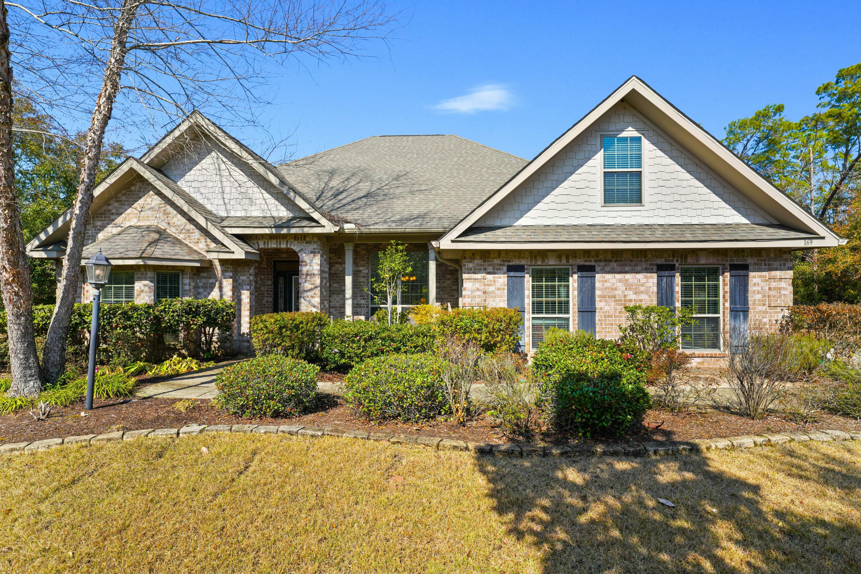 Lake Merial - Residential