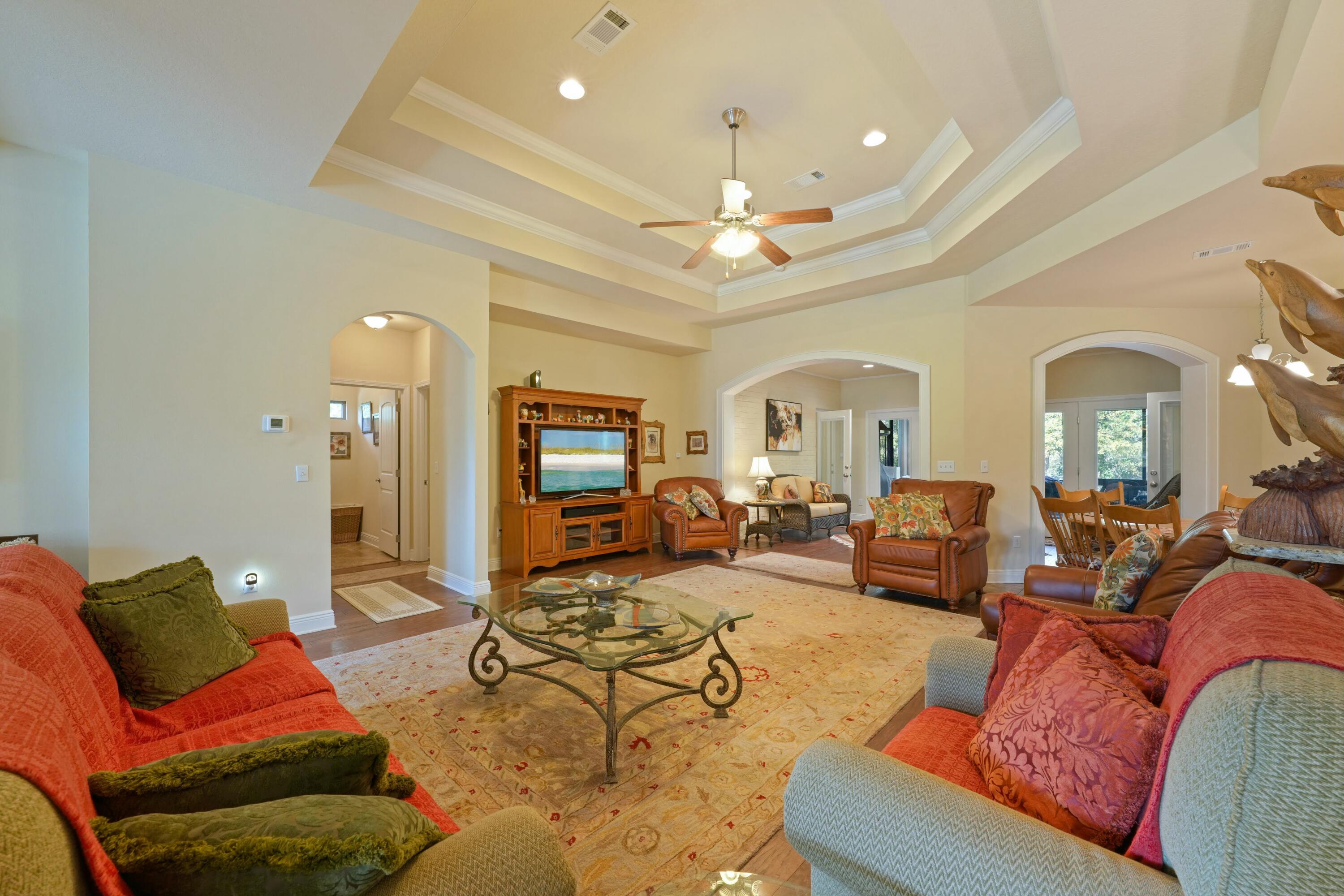 Lake Merial - Residential