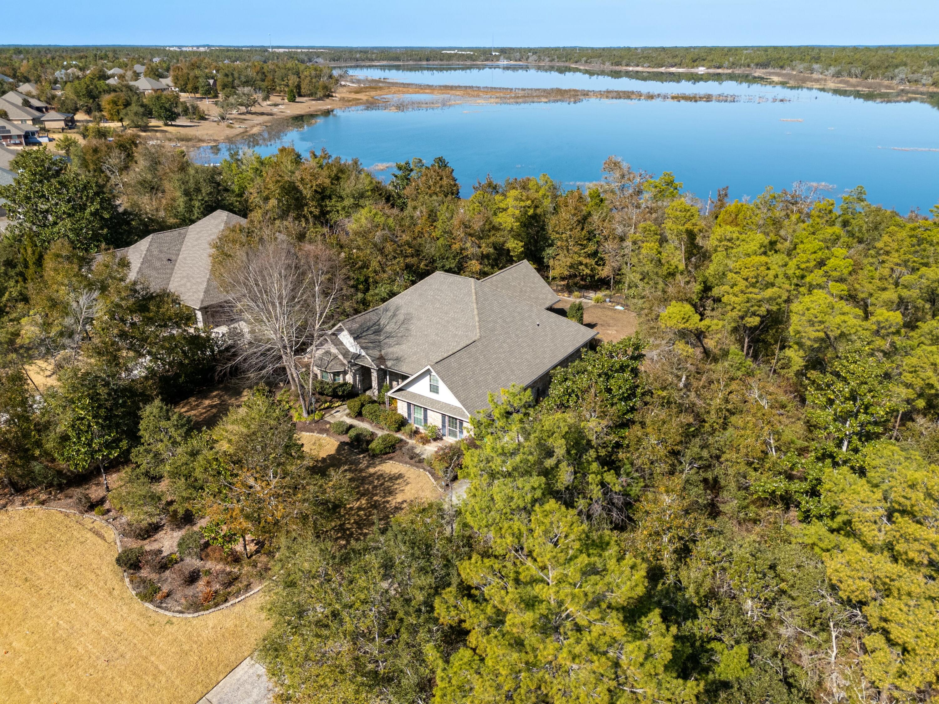 Lake Merial - Residential