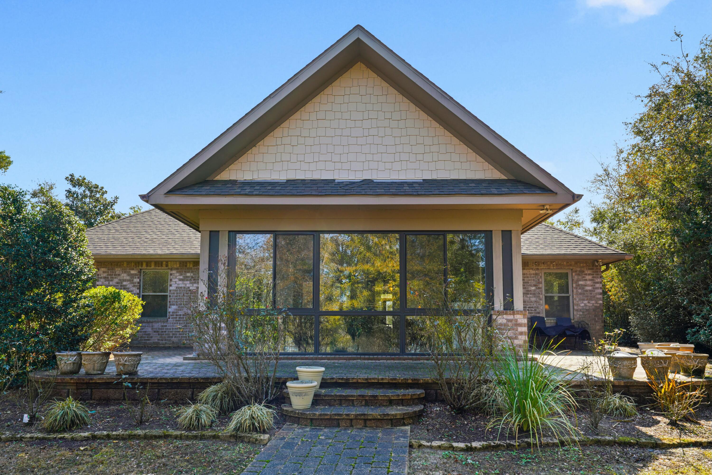 Lake Merial - Residential