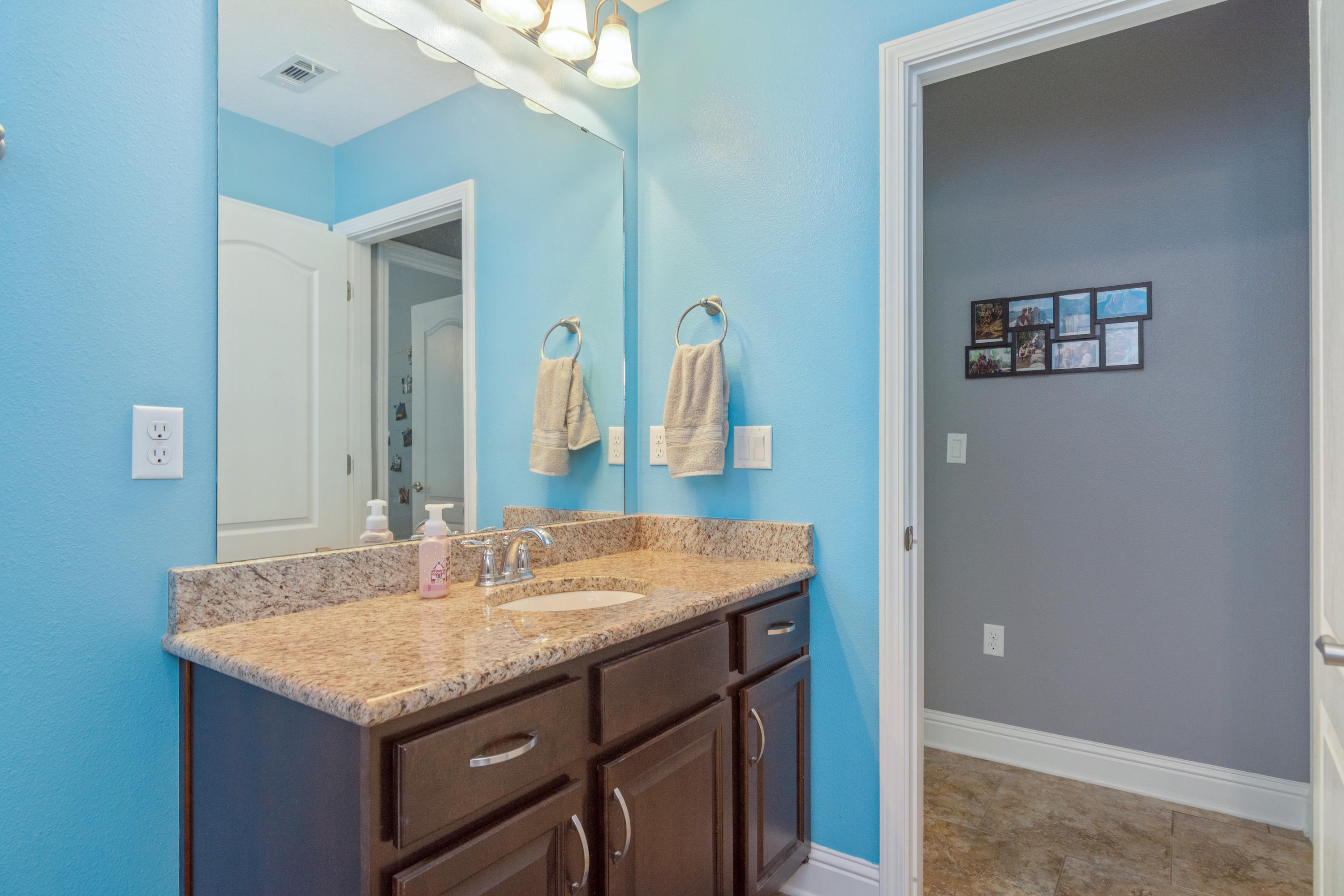 HOLLEY BY THE SEA - Residential